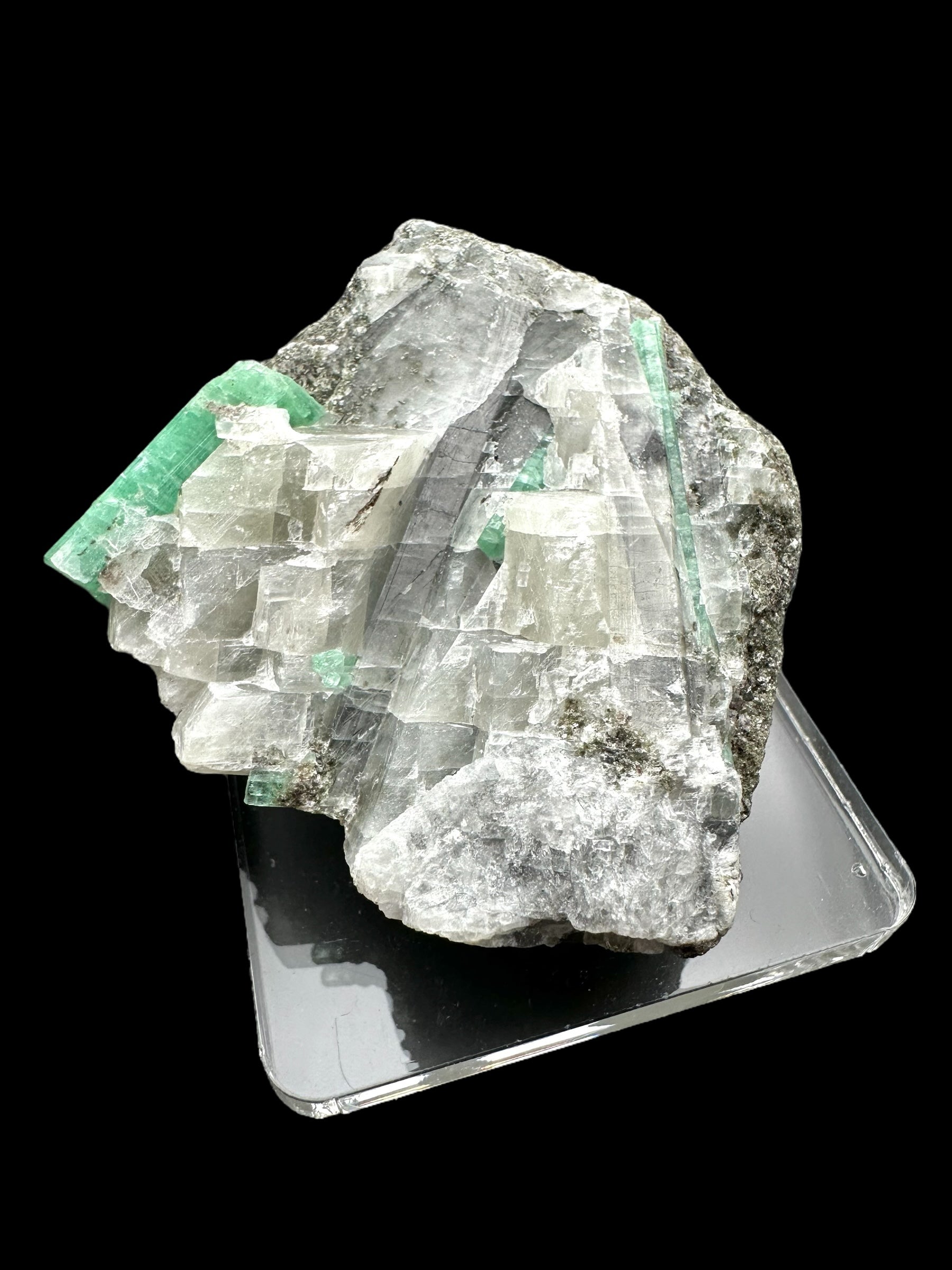Emerald – Dayakou, China - SM003