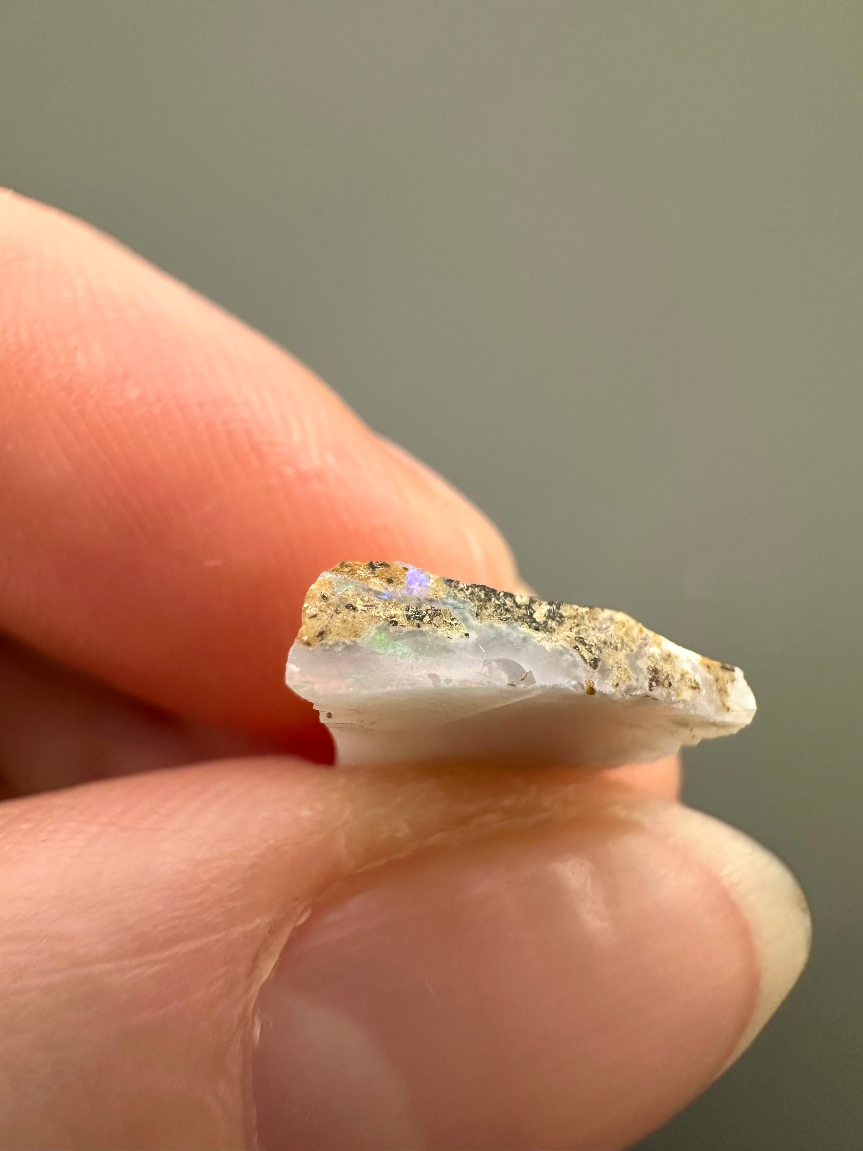Precious opal – Dubnik, Slovakia - SOP076