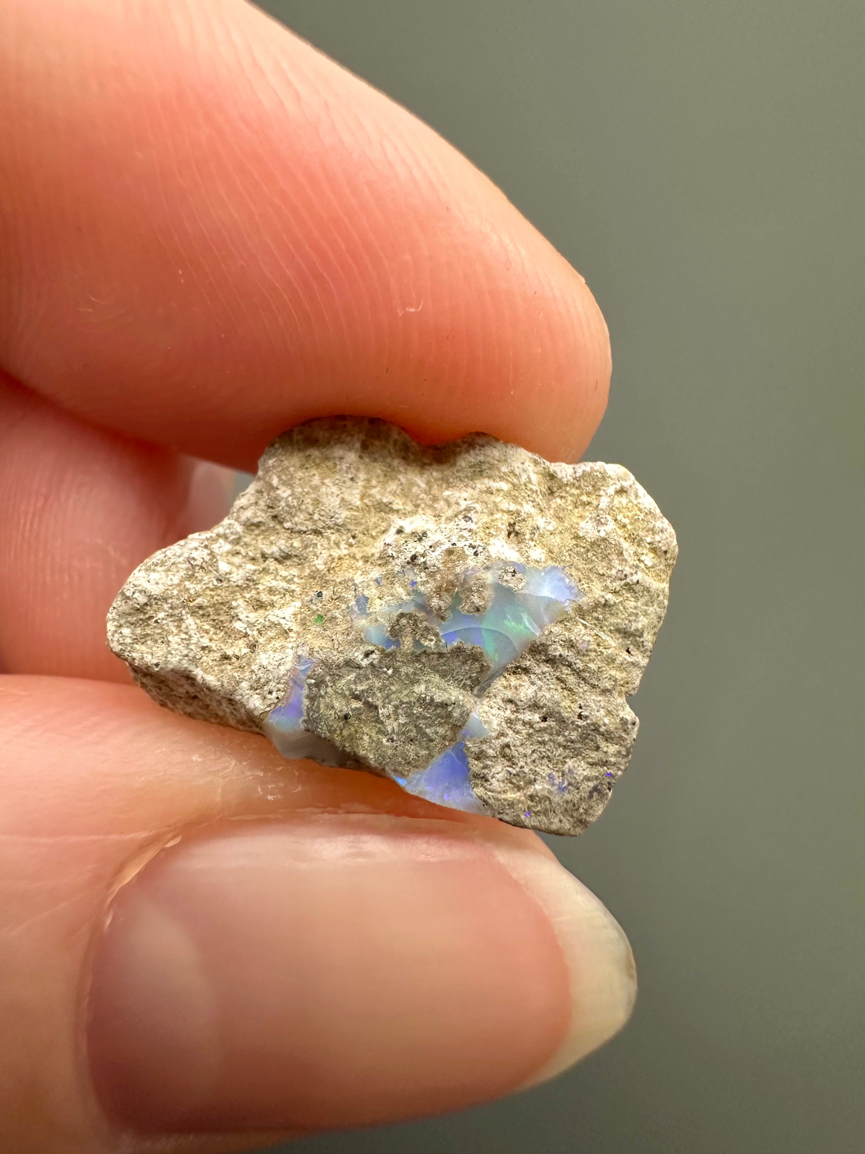Precious opal – Dubnik, Slovakia - SOP077