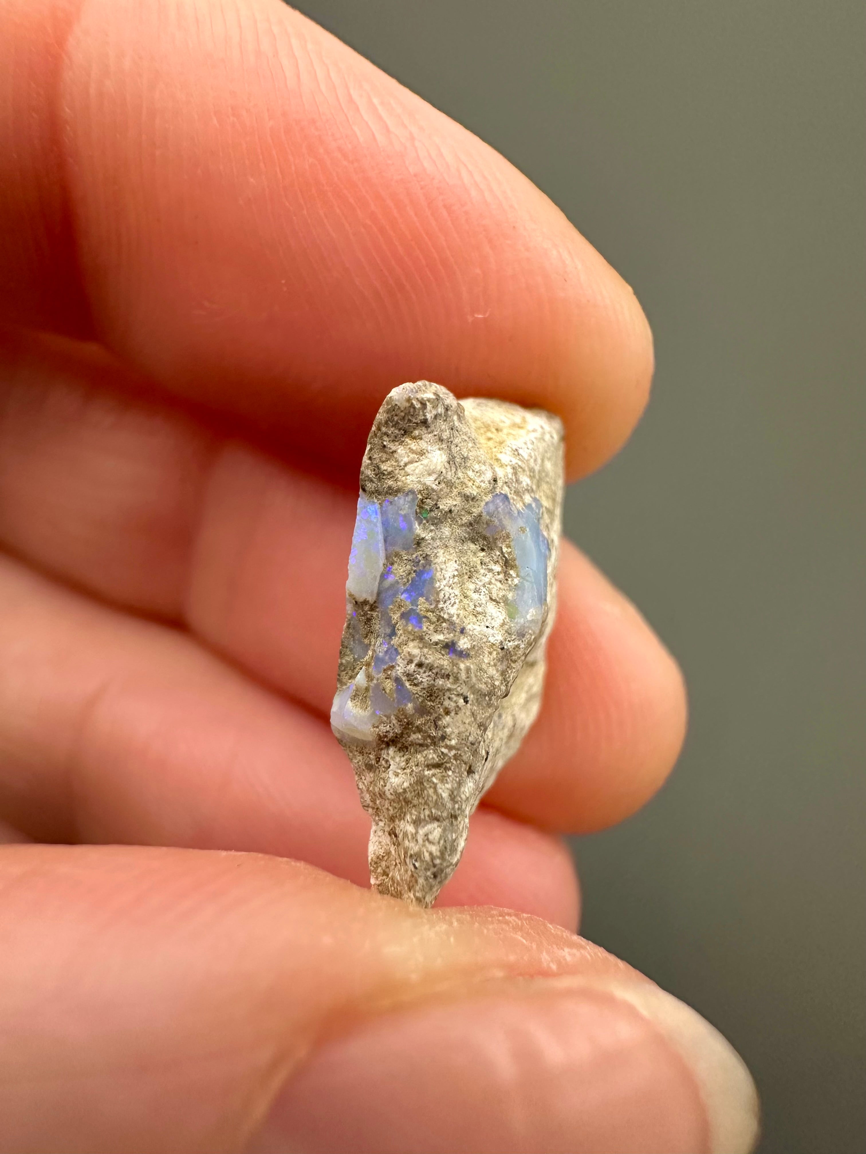 Precious opal – Dubnik, Slovakia - SOP077