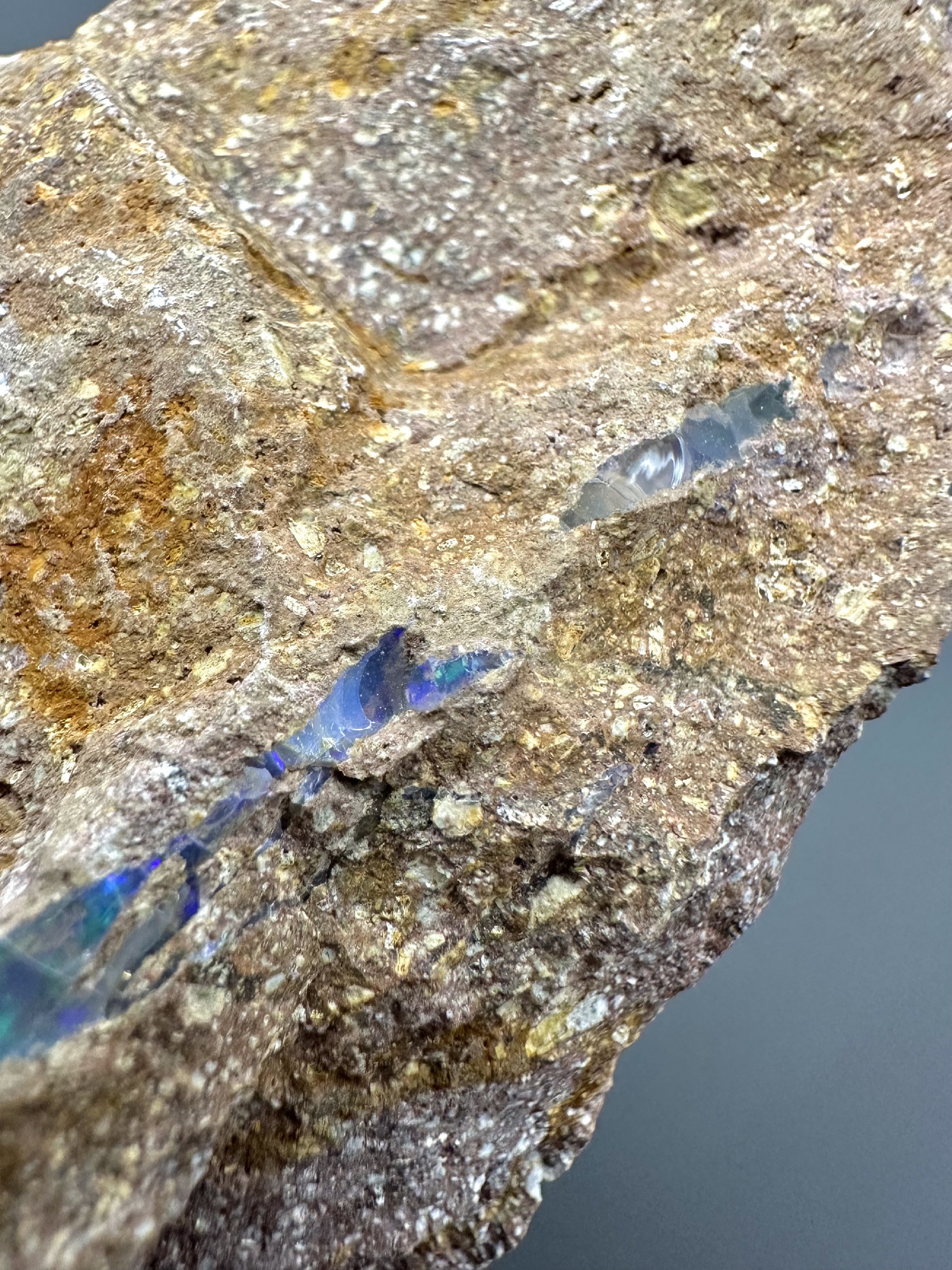 Precious opal – Dubnik, Slovakia - SOP078
