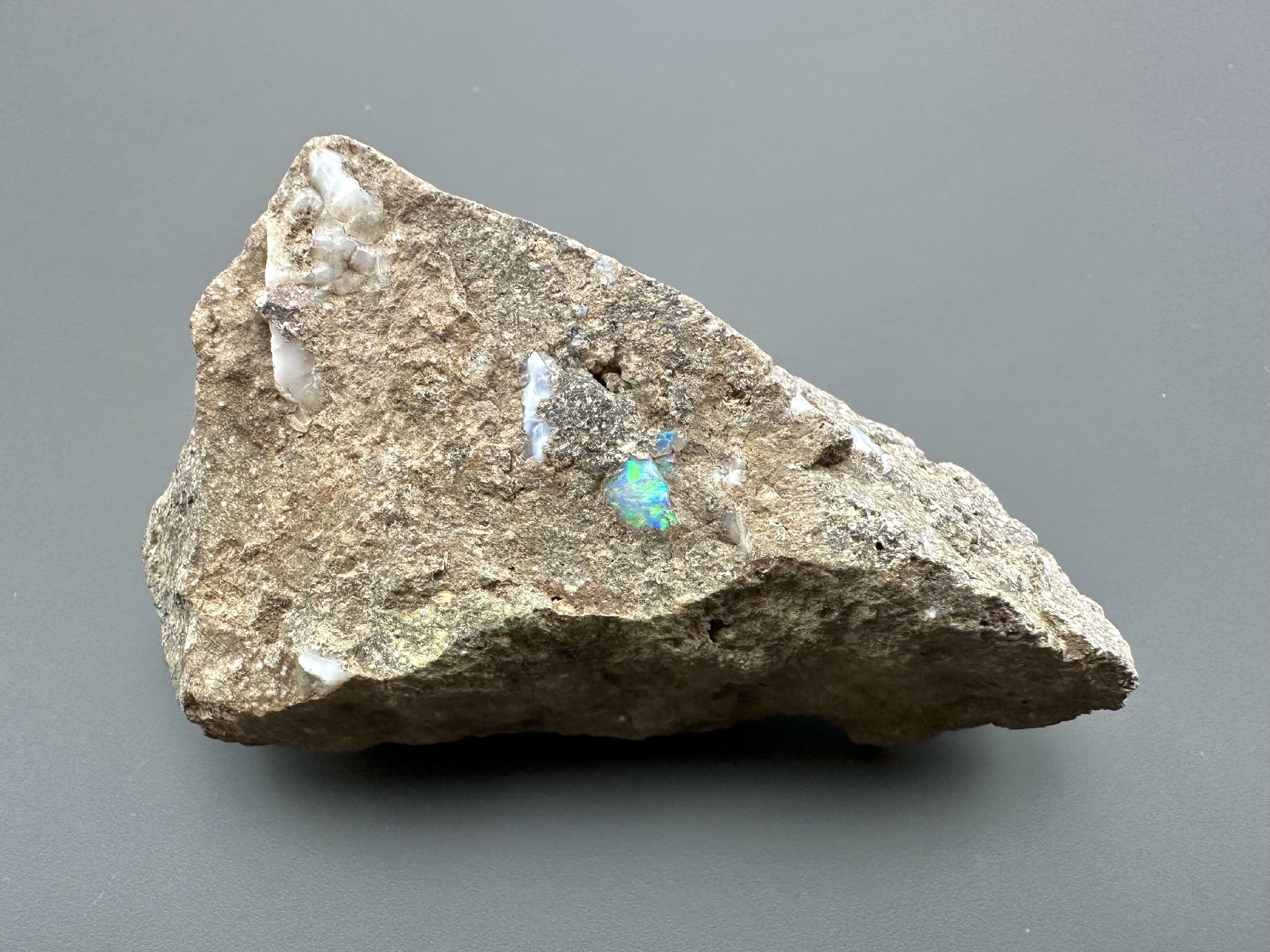Precious opal – Dubnik, Slovakia - SOP081