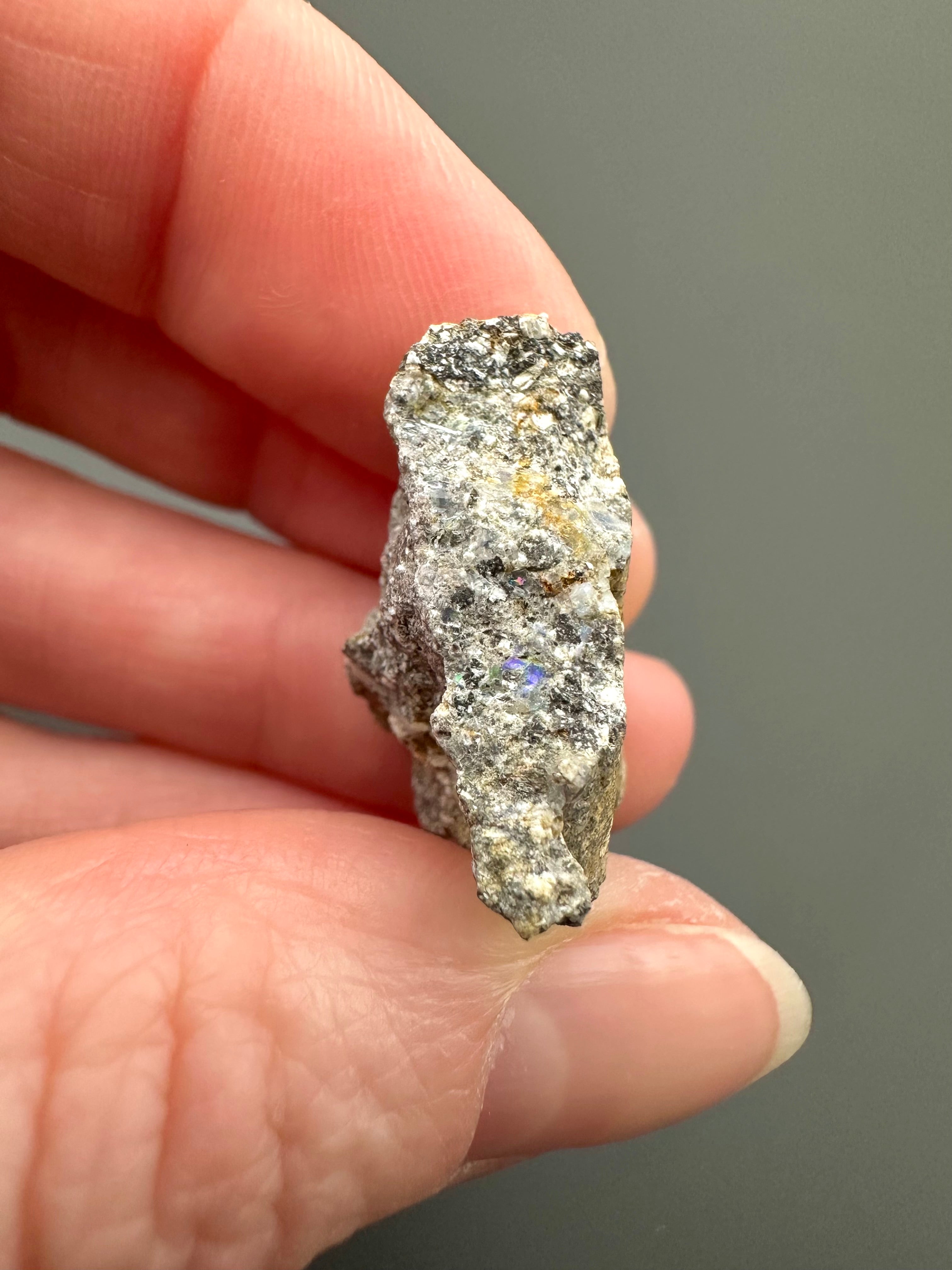 Precious opal – Dubnik, Slovakia - SOP082