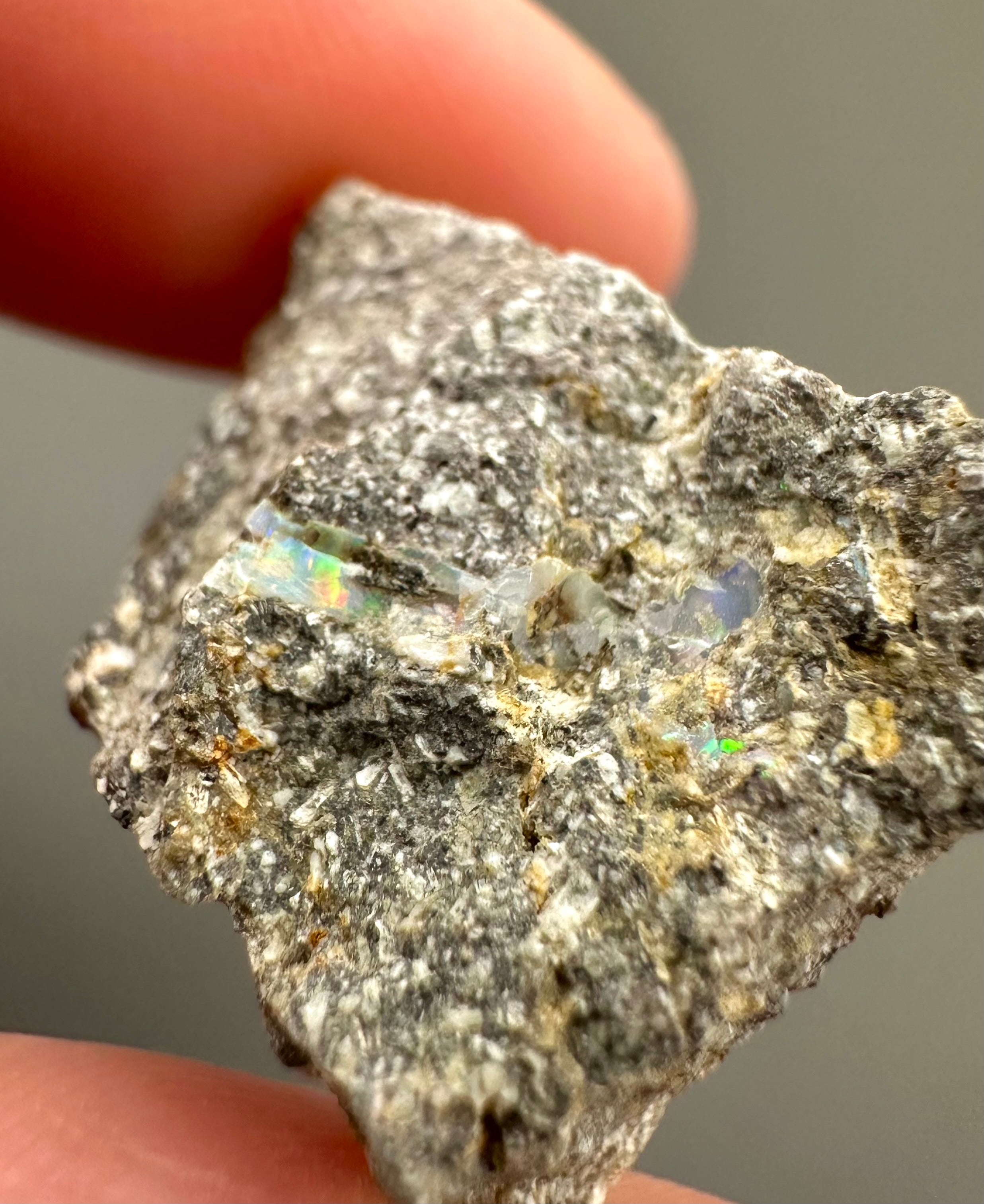 Precious opal – Dubnik, Slovakia - SOP082