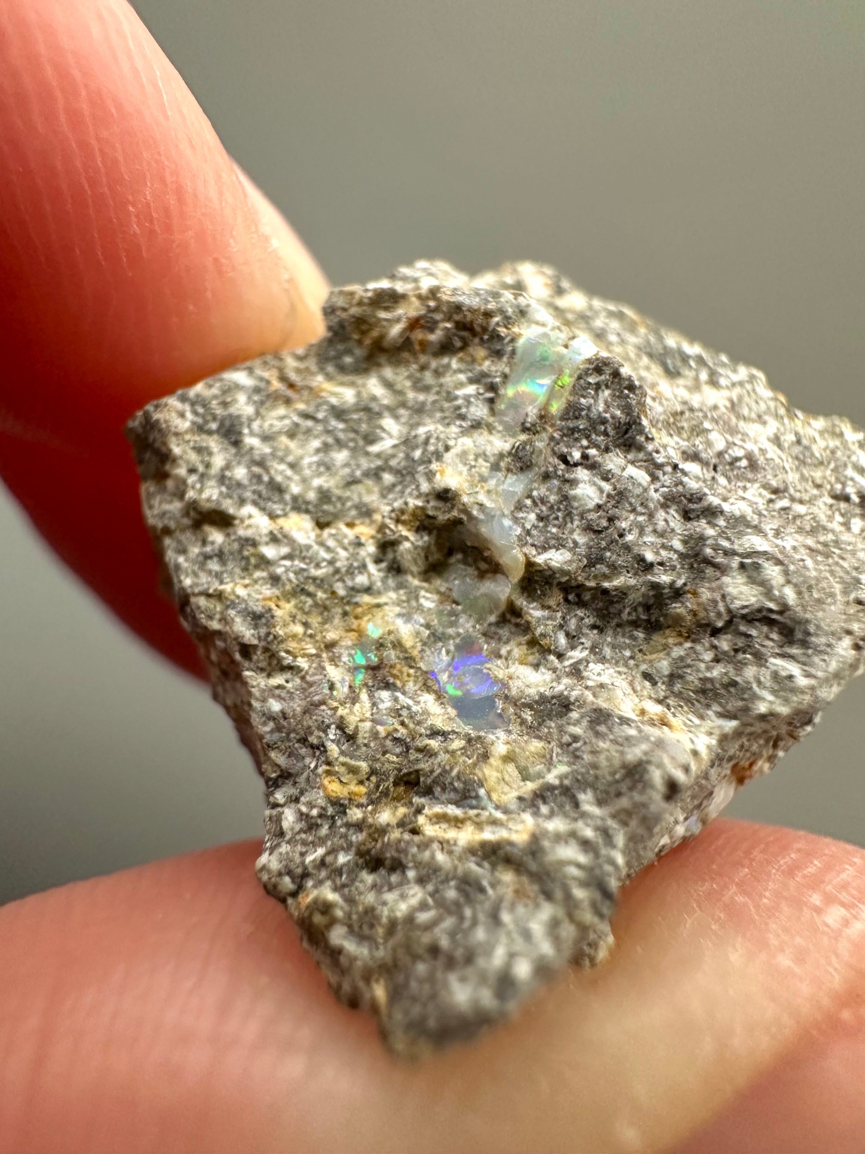 Precious opal – Dubnik, Slovakia - SOP082