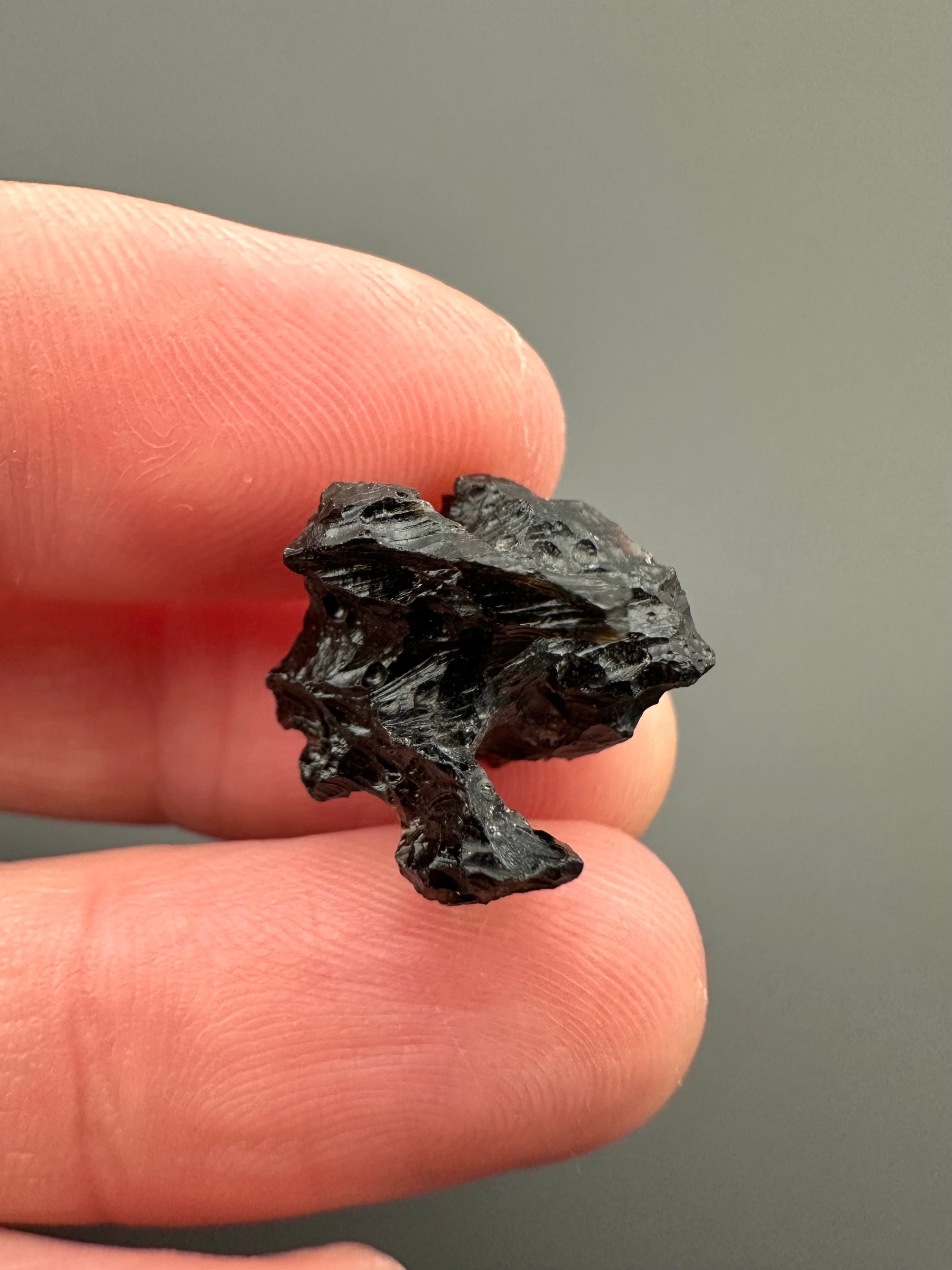 Bilitonite "Batu Satam" 1,7g – Belitung, Indonesia