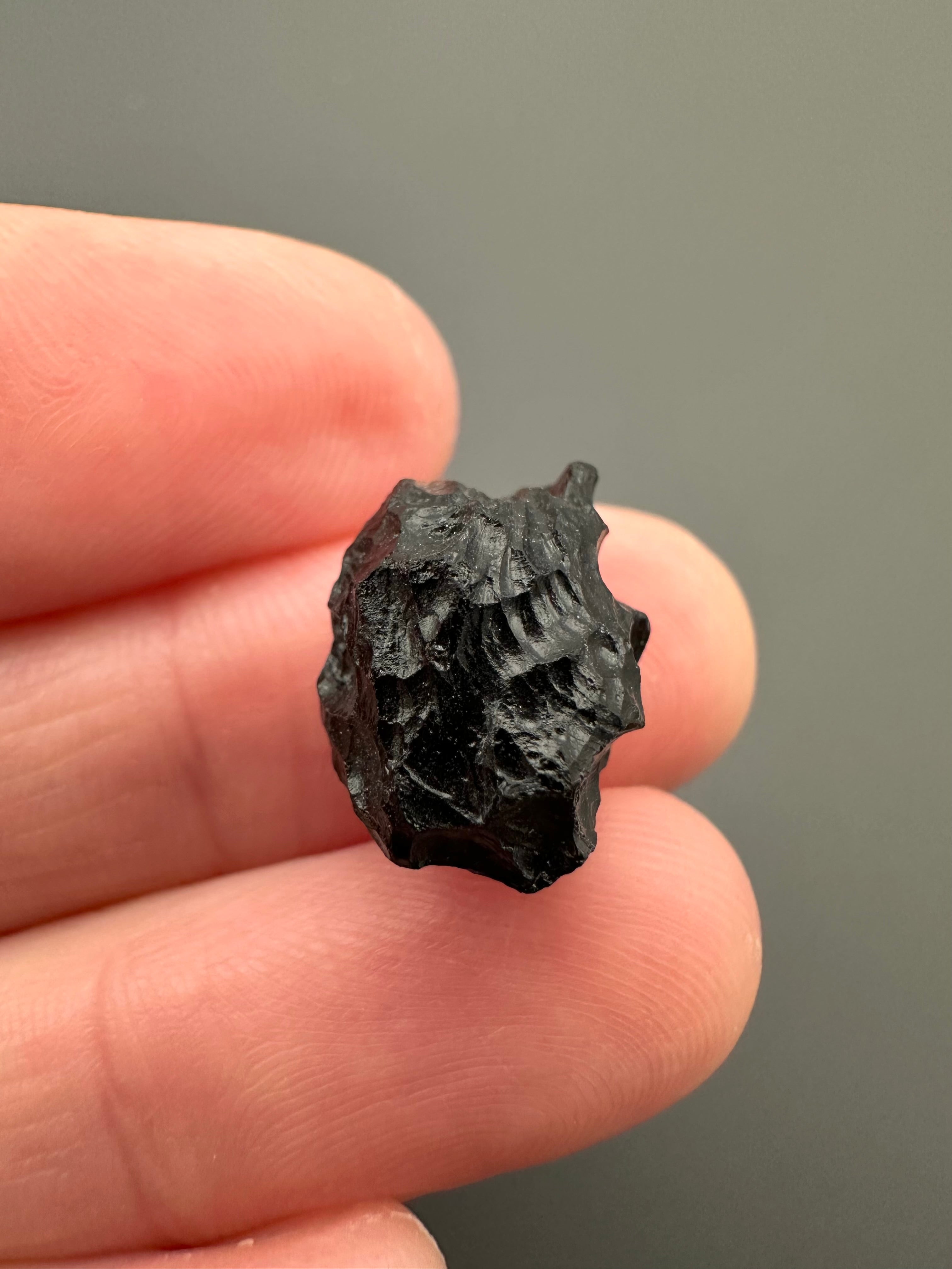 Bilitonite "Batu Satam" 1,6g – Belitung, Indonesia