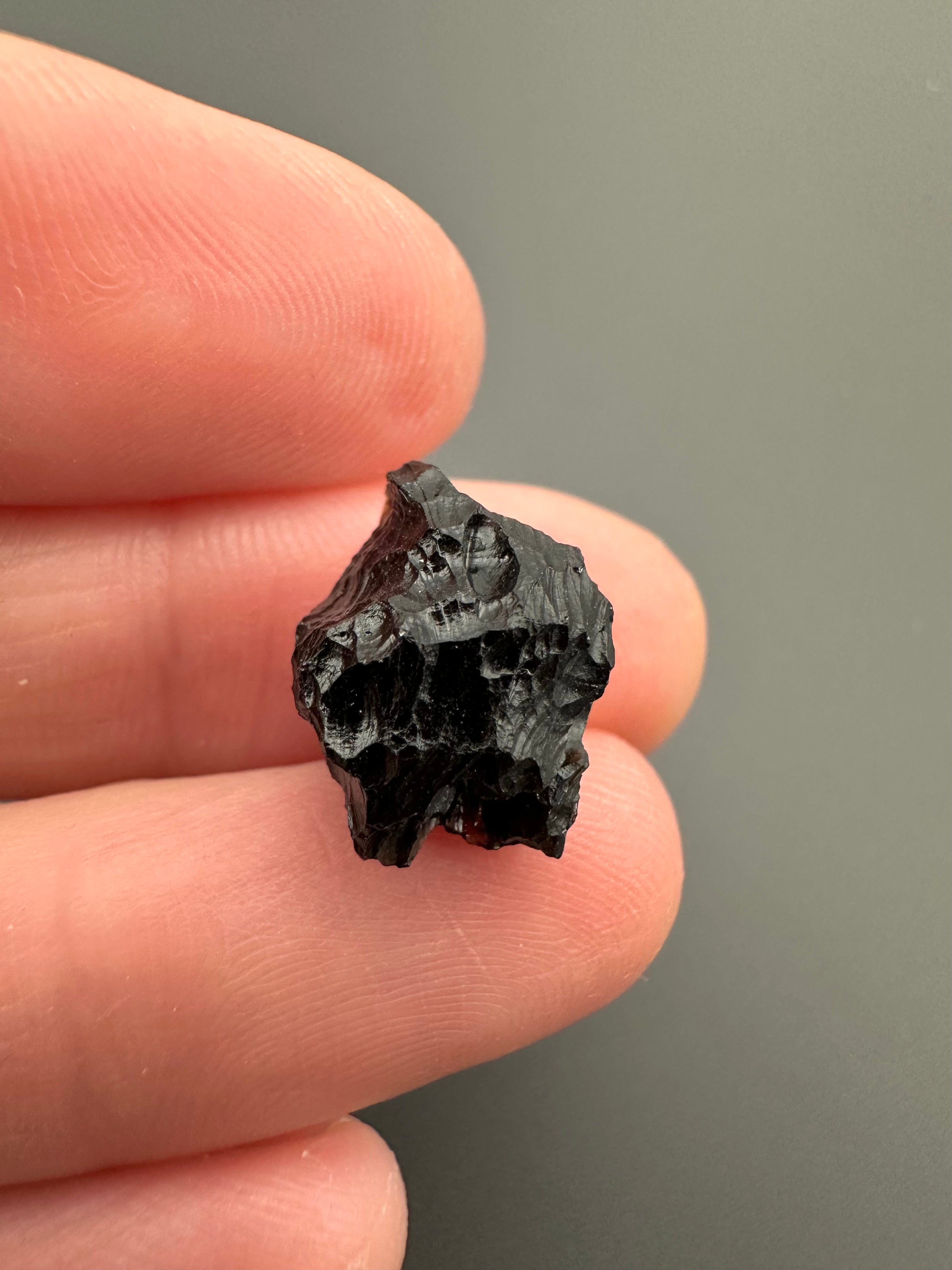 Bilitonite "Batu Satam" 1,2g – Belitung, Indonesia