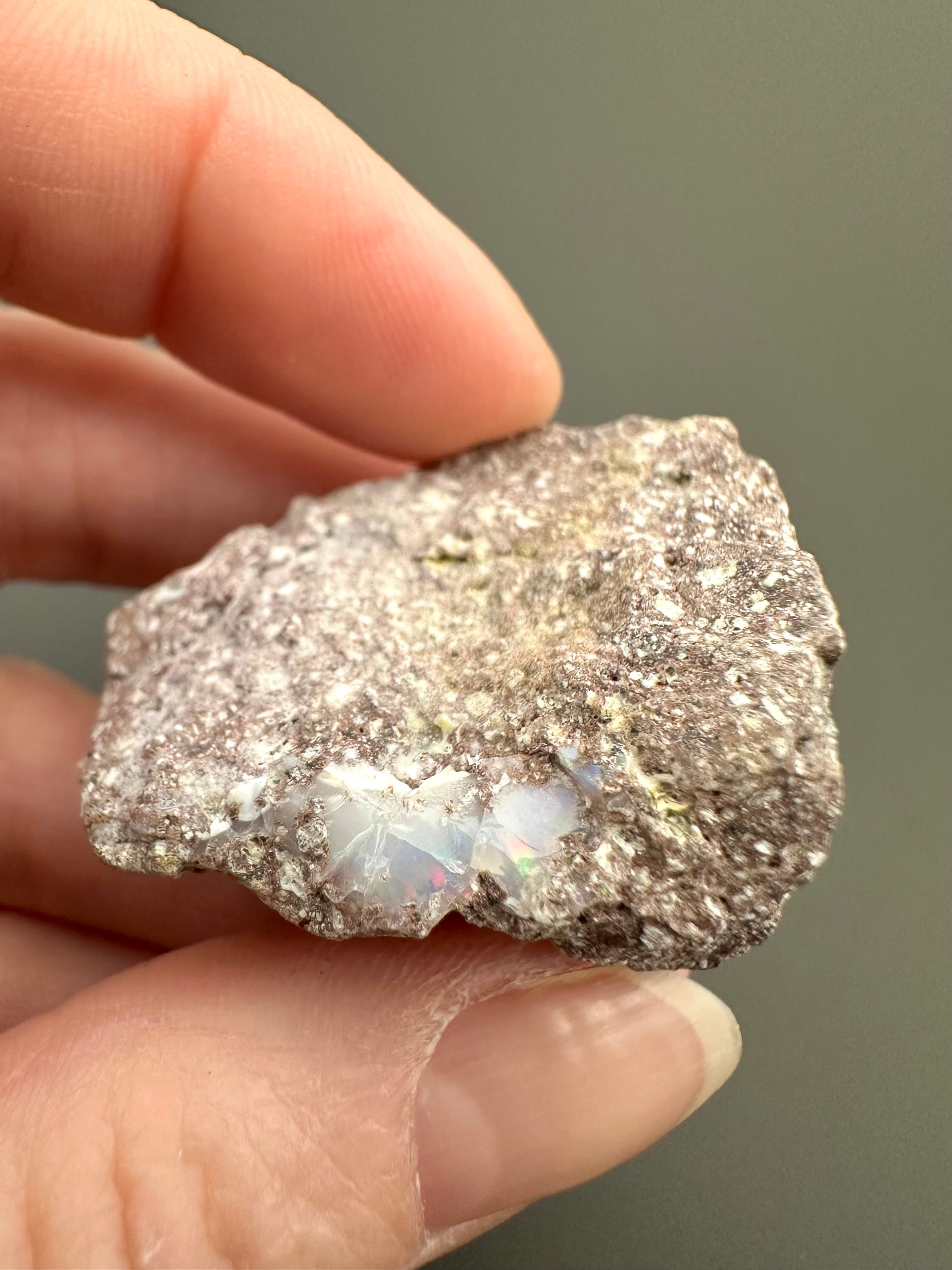 Precious opal – Dubnik, Slovakia - SOP086