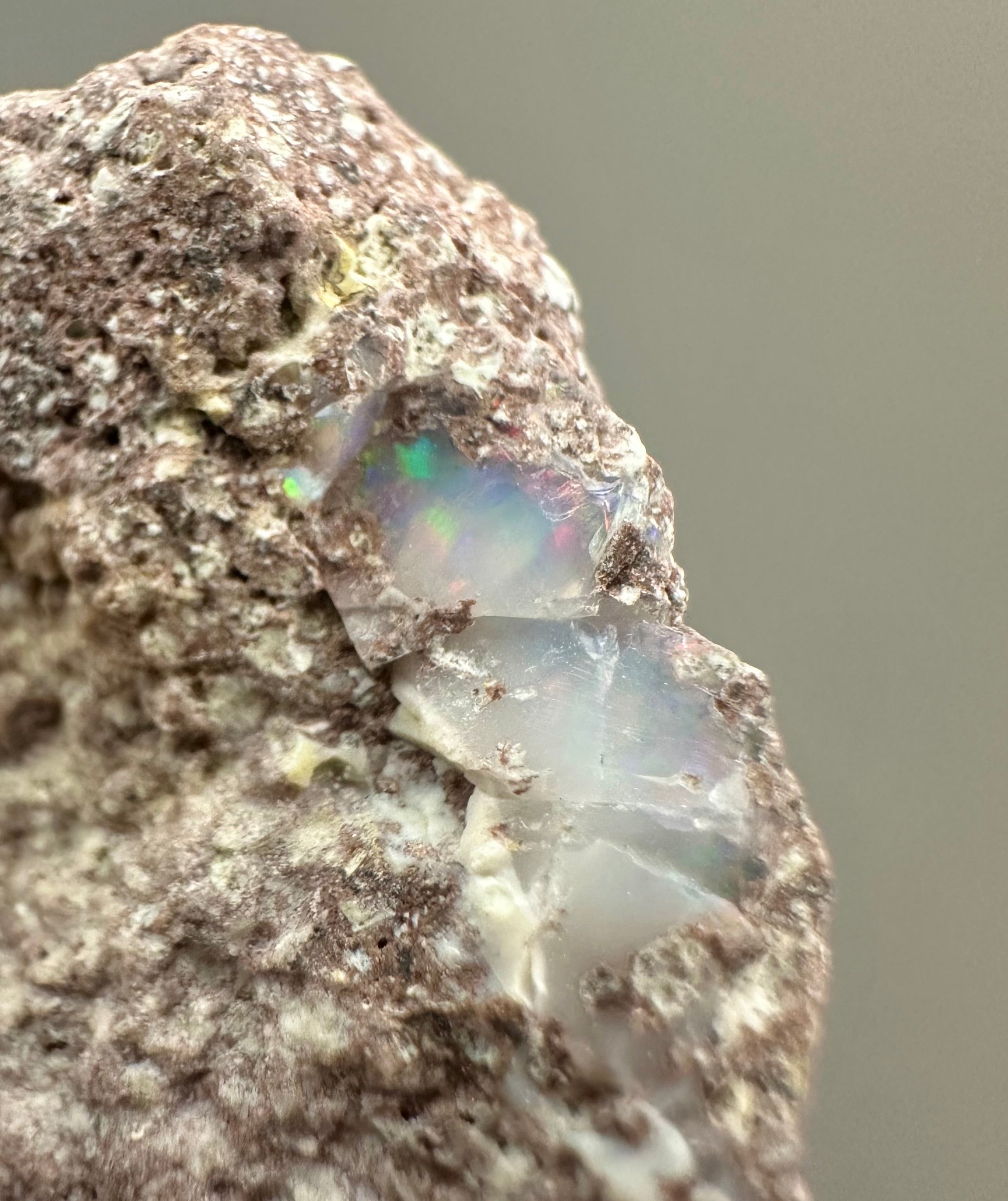 Precious opal – Dubnik, Slovakia - SOP086