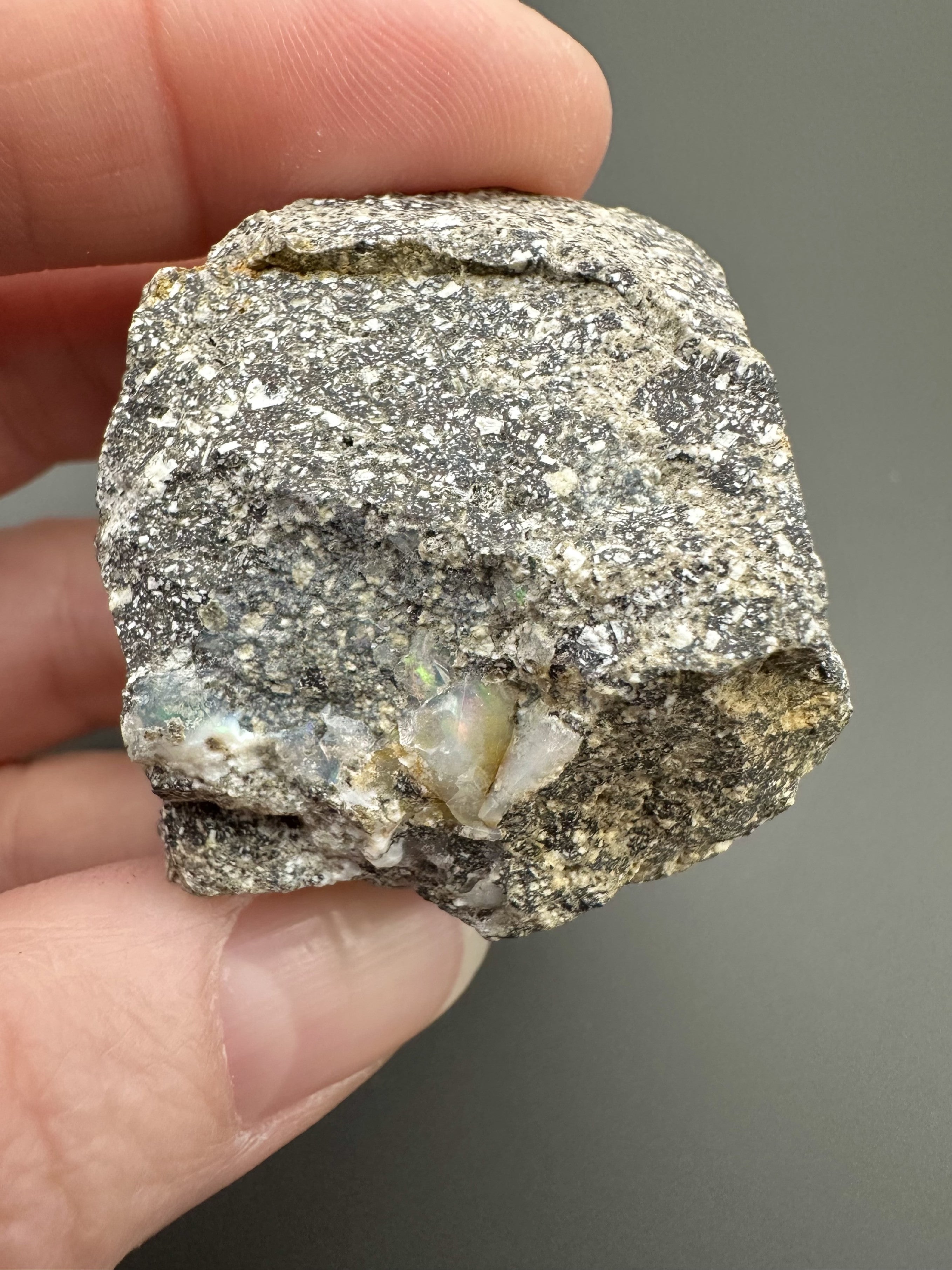 Precious opal – Dubnik, Slovakia - SOP087