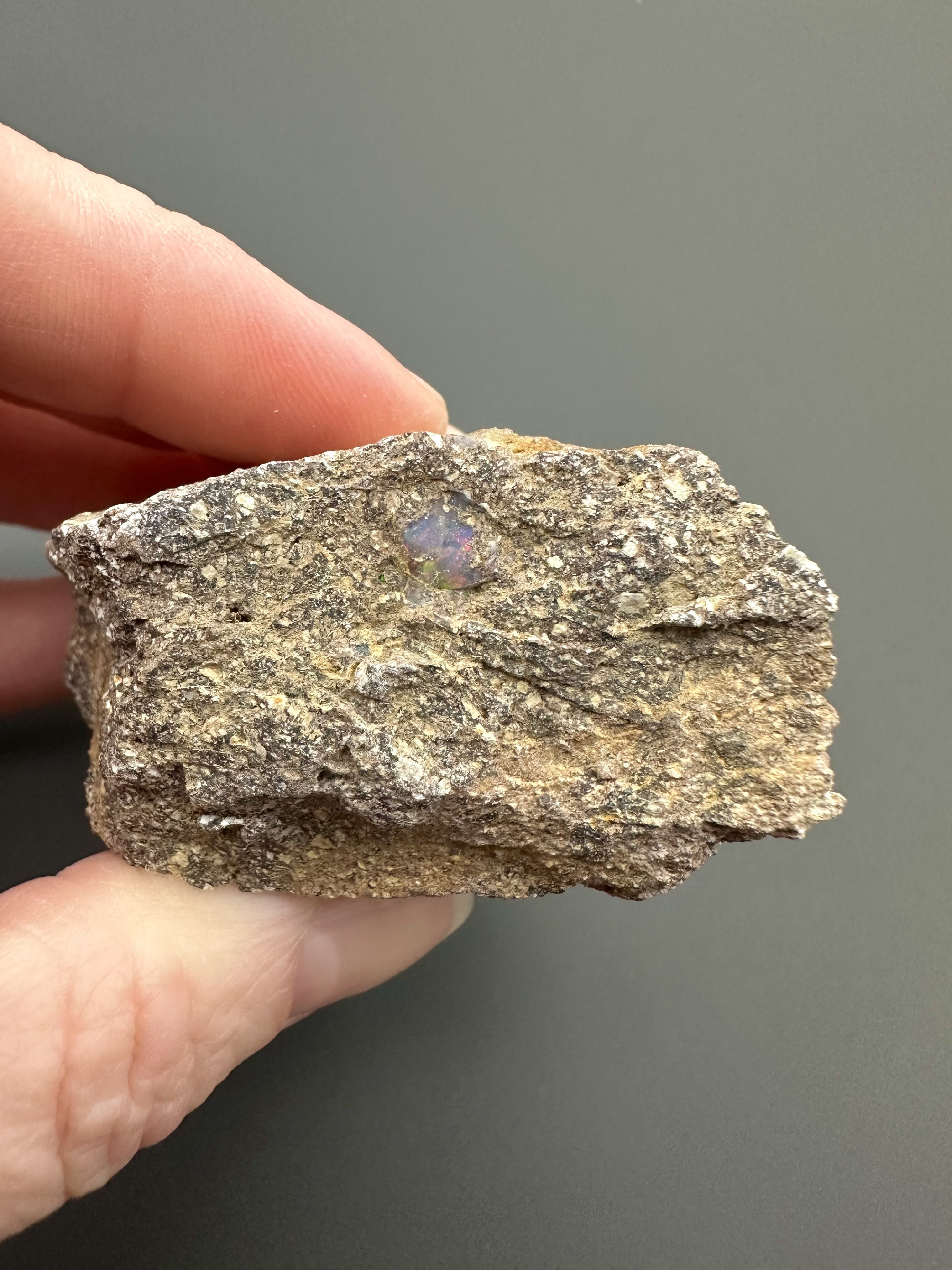 Precious opal – Dubnik, Slovakia - SOP088