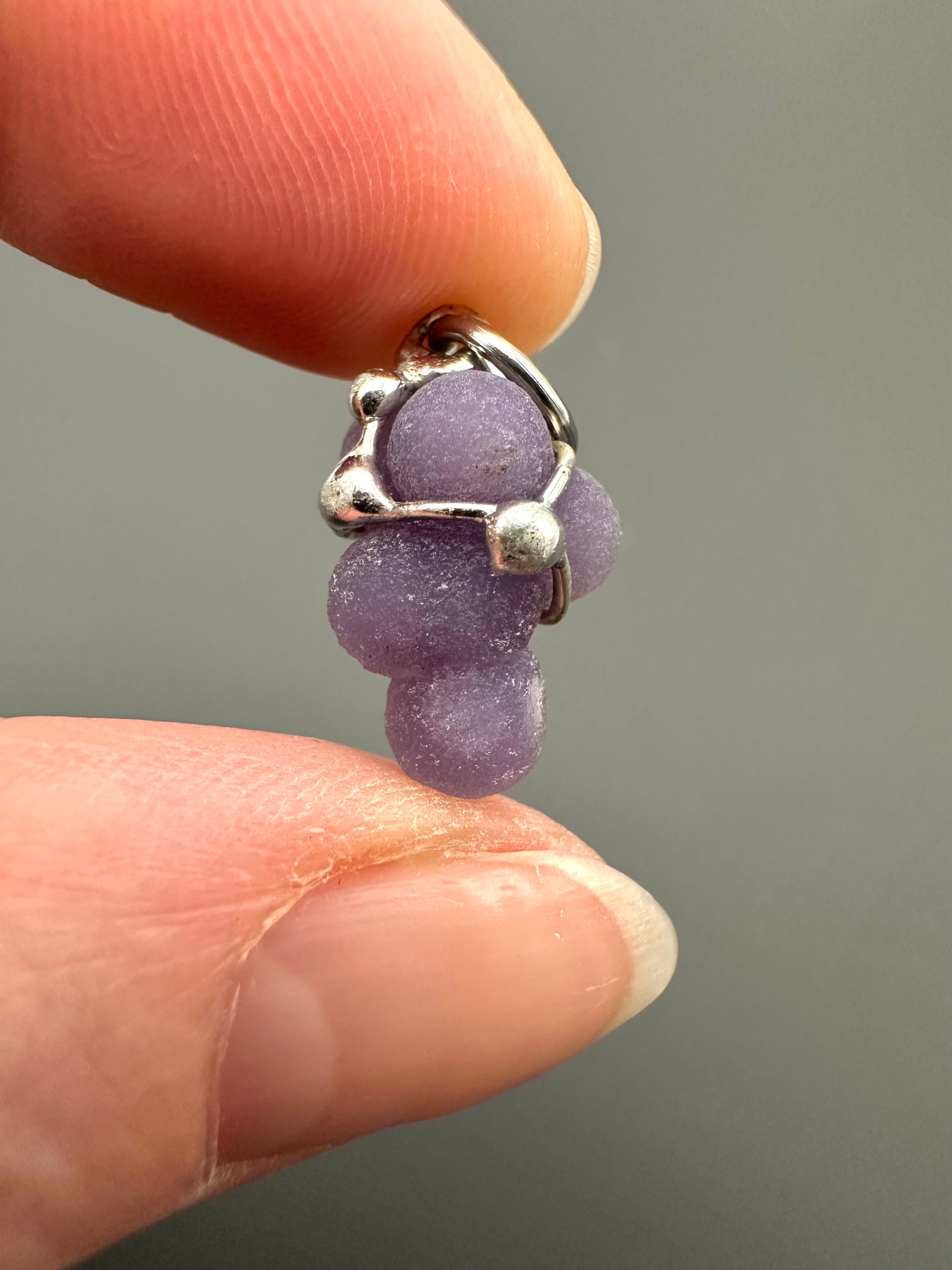 Grape chalcedony pendant - P/HCH73