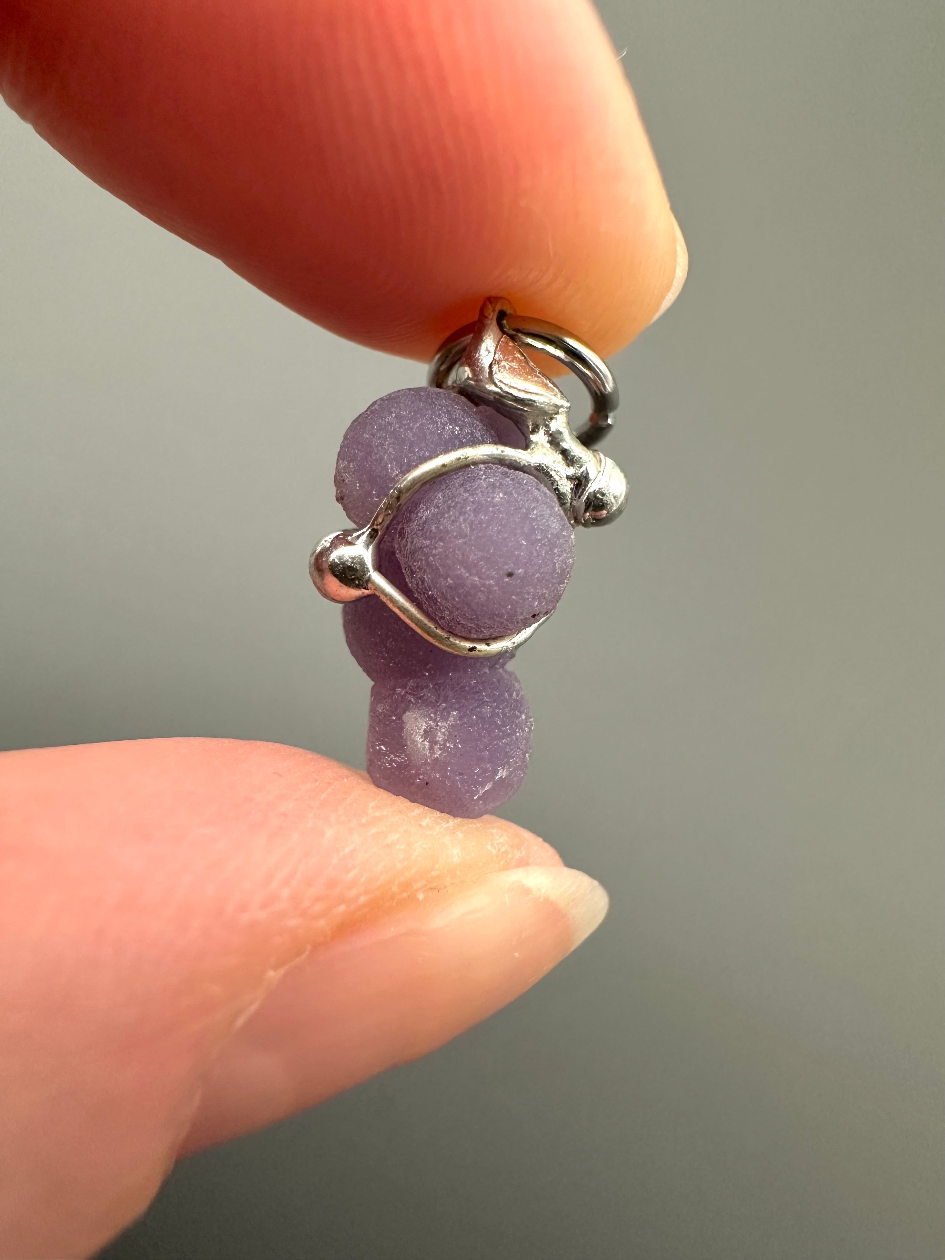 Grape chalcedony pendant - P/HCH73