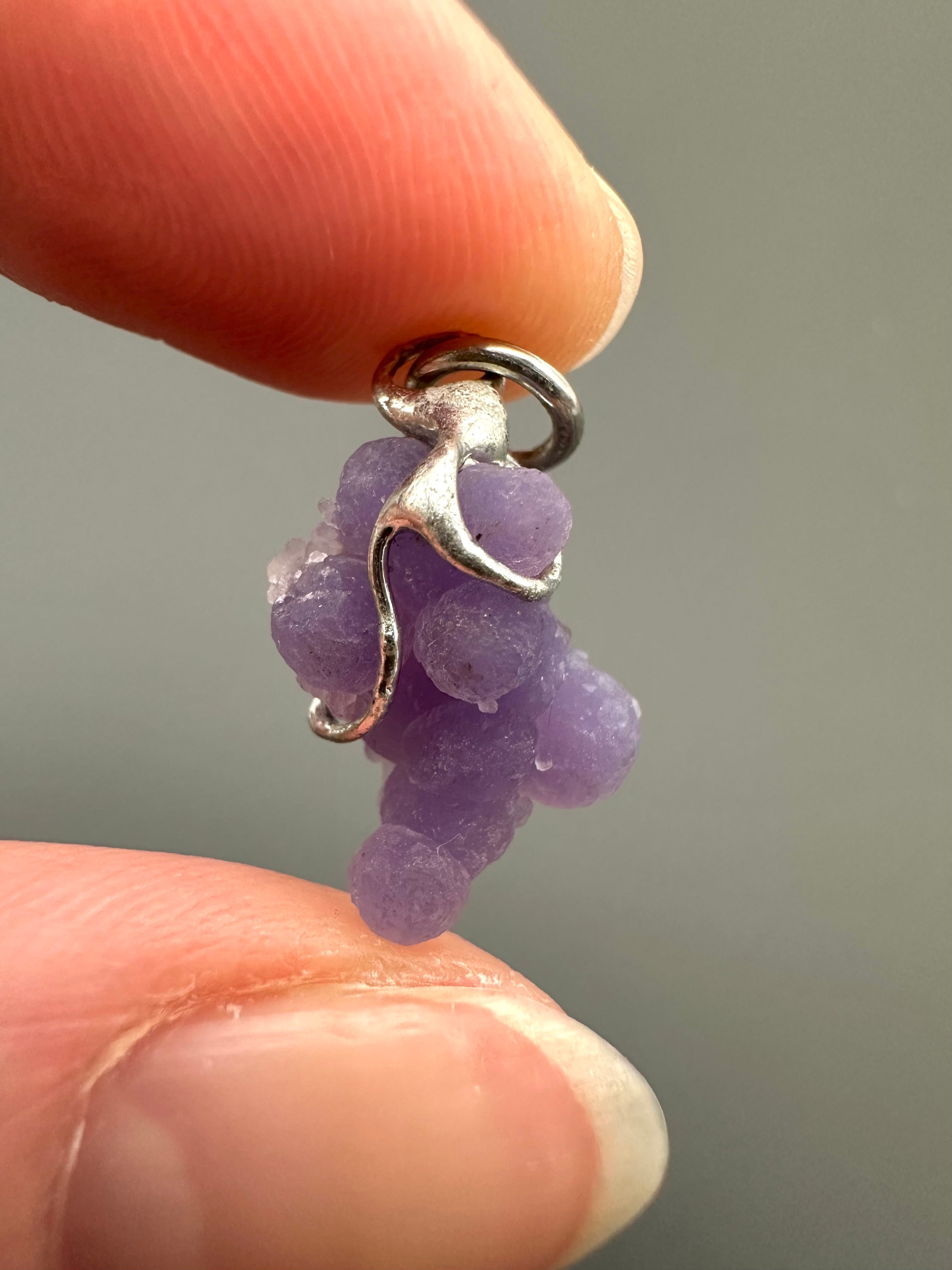 Grape chalcedony pendant - P/HCH76