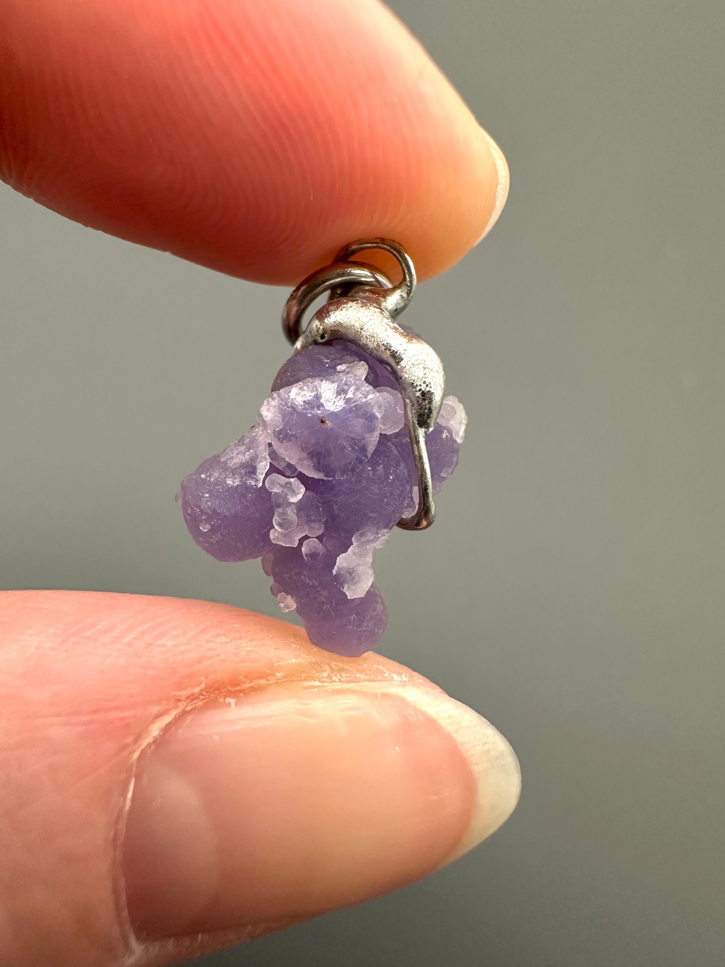 Grape chalcedony pendant - P/HCH76