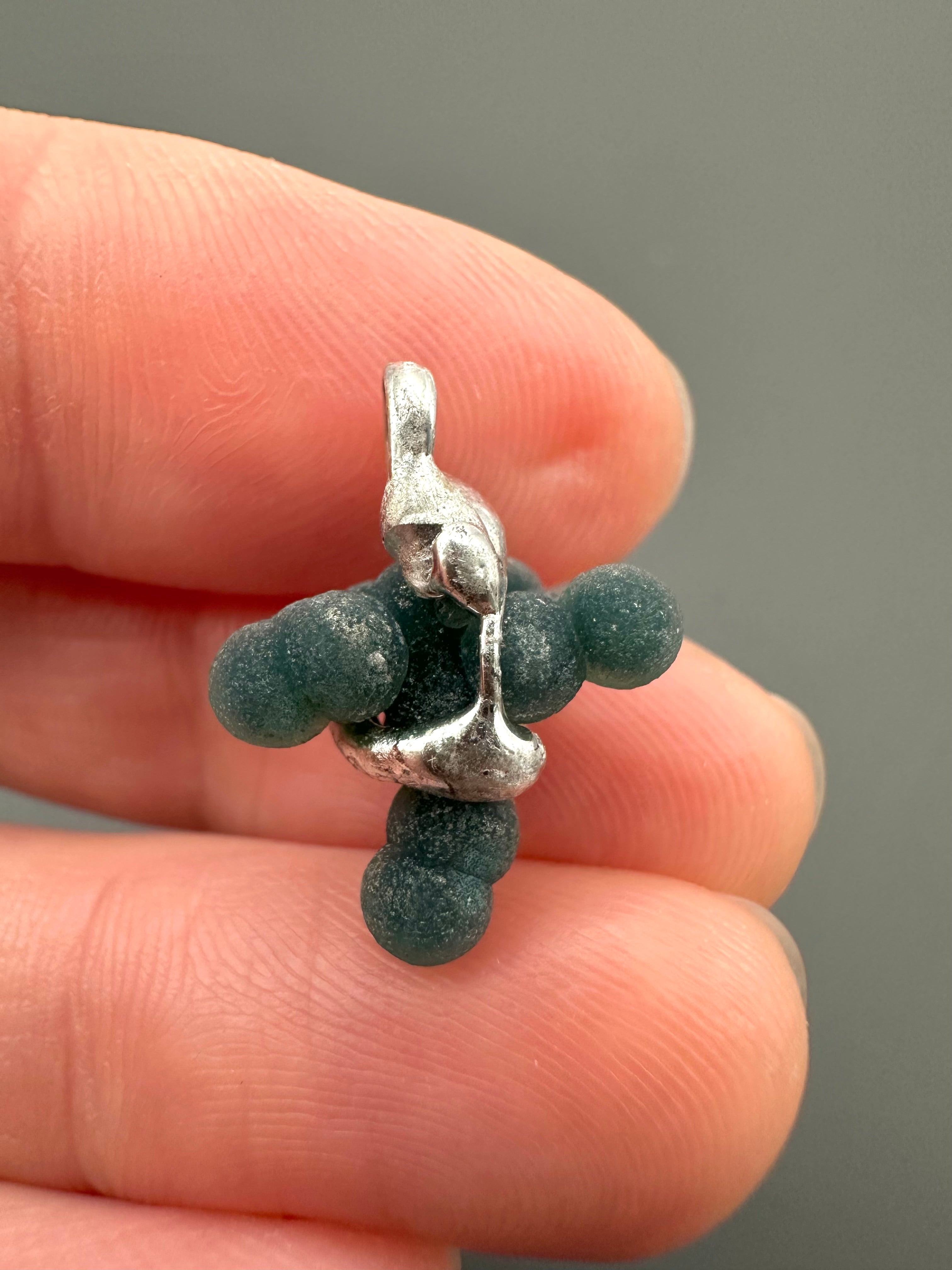 Grape chalcedony pendant - P/HCH77