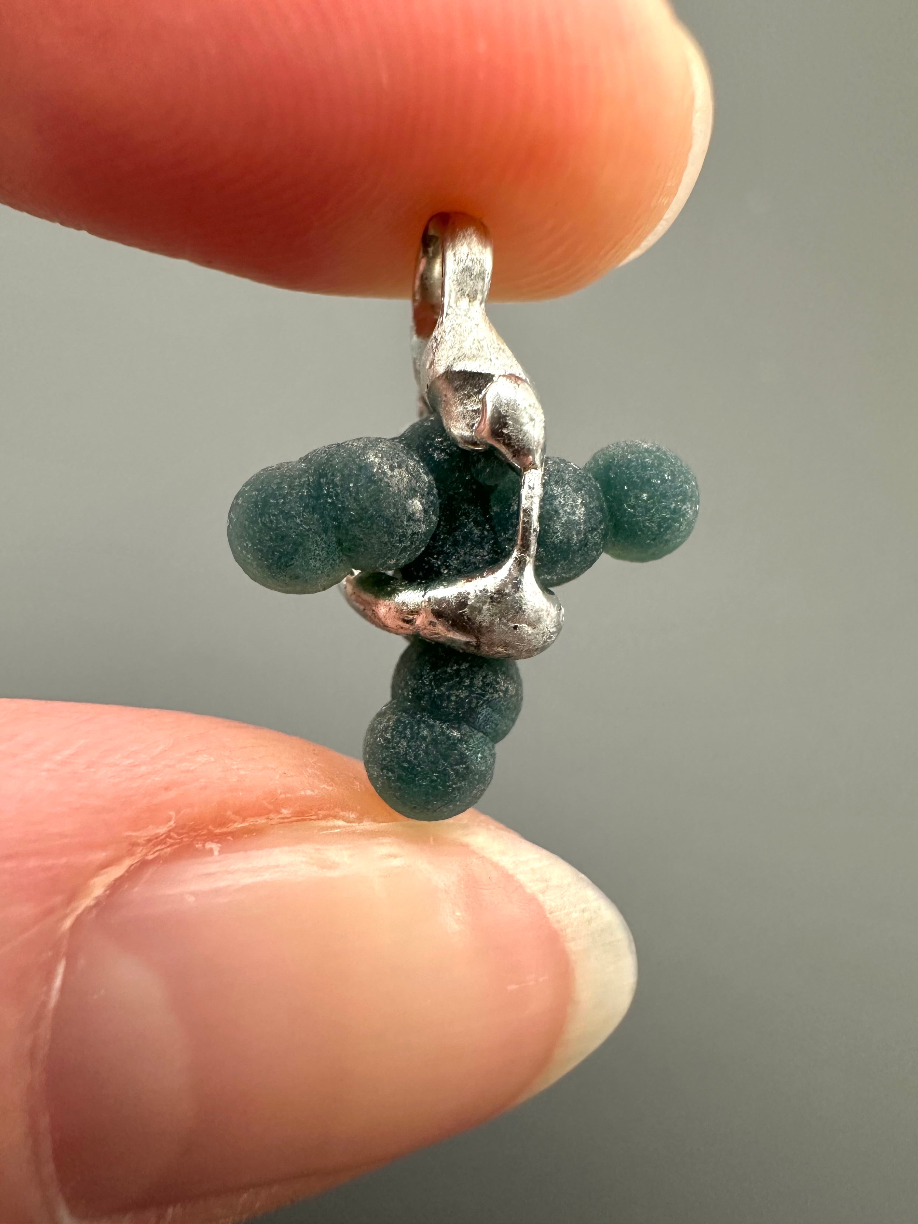 Grape chalcedony pendant - P/HCH77