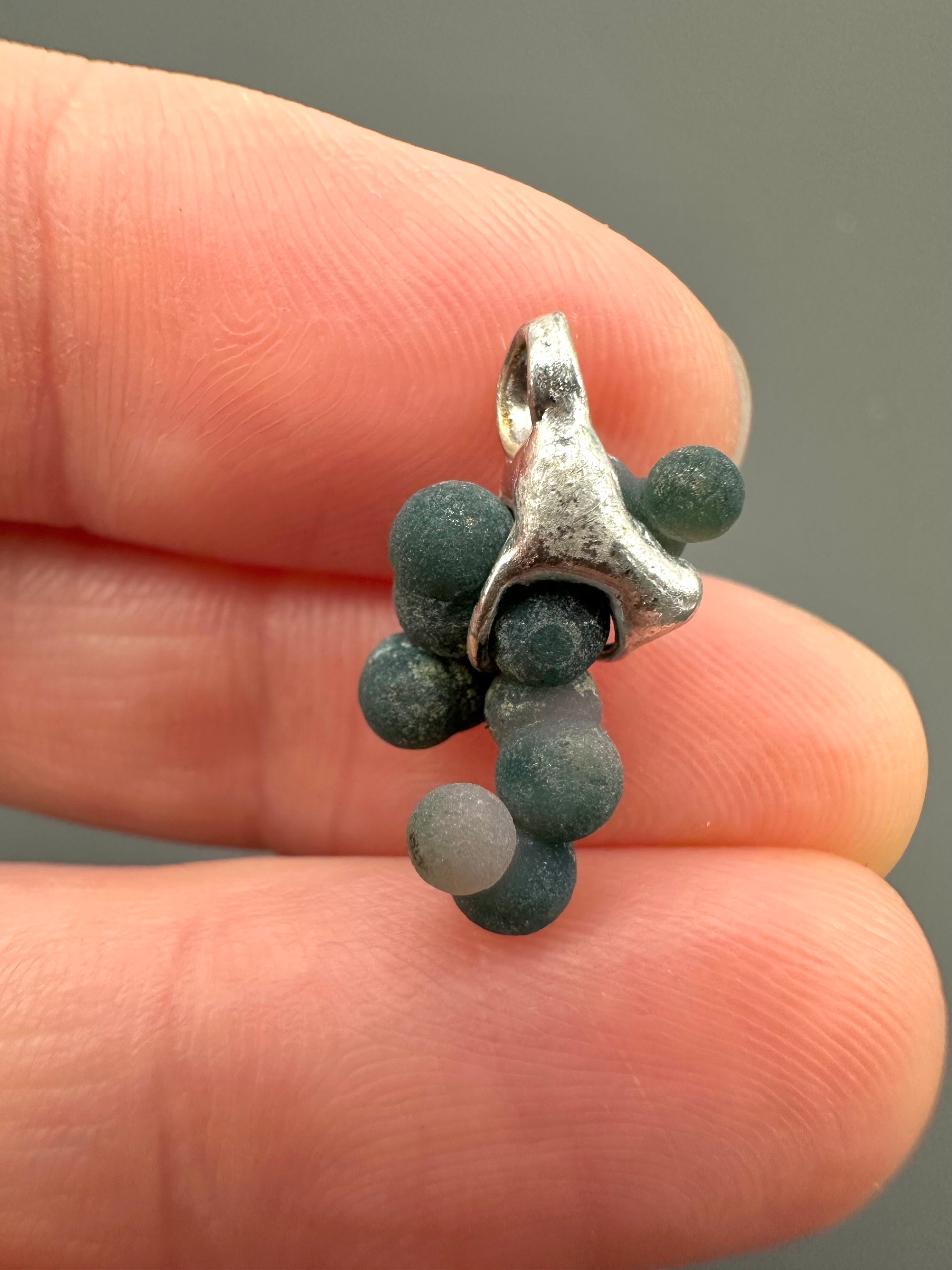 Grape chalcedony pendant - P/HCH79