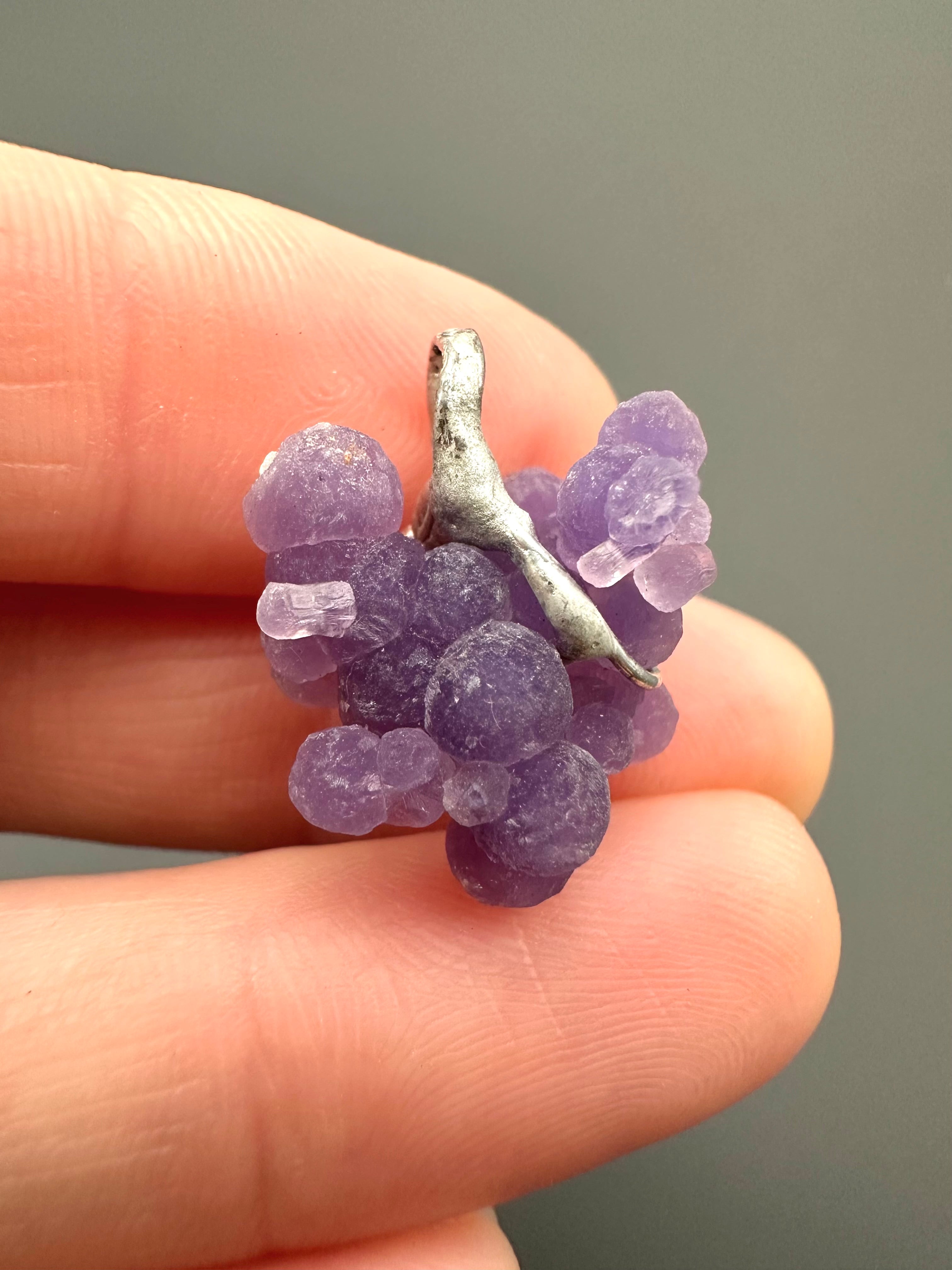 Grape chalcedony pendant - P/HCH82