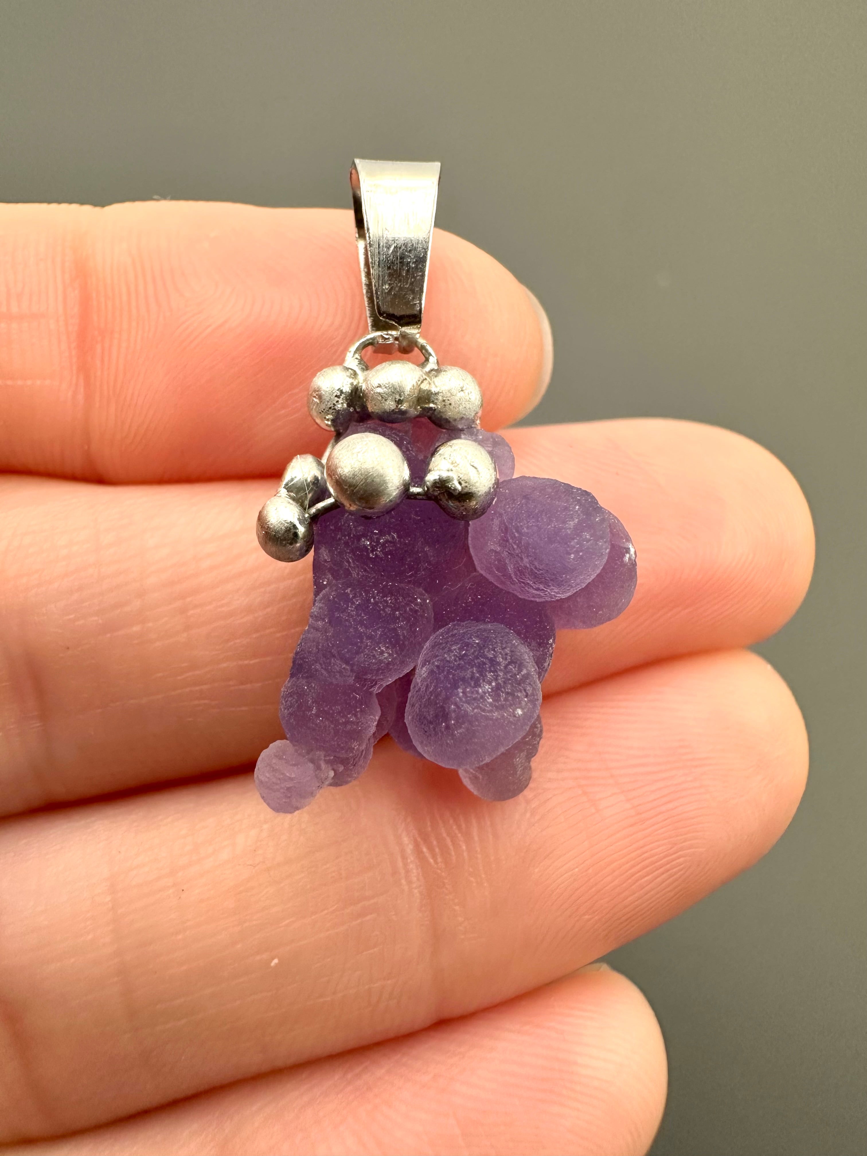 Grape chalcedony pendant - P/HCH83