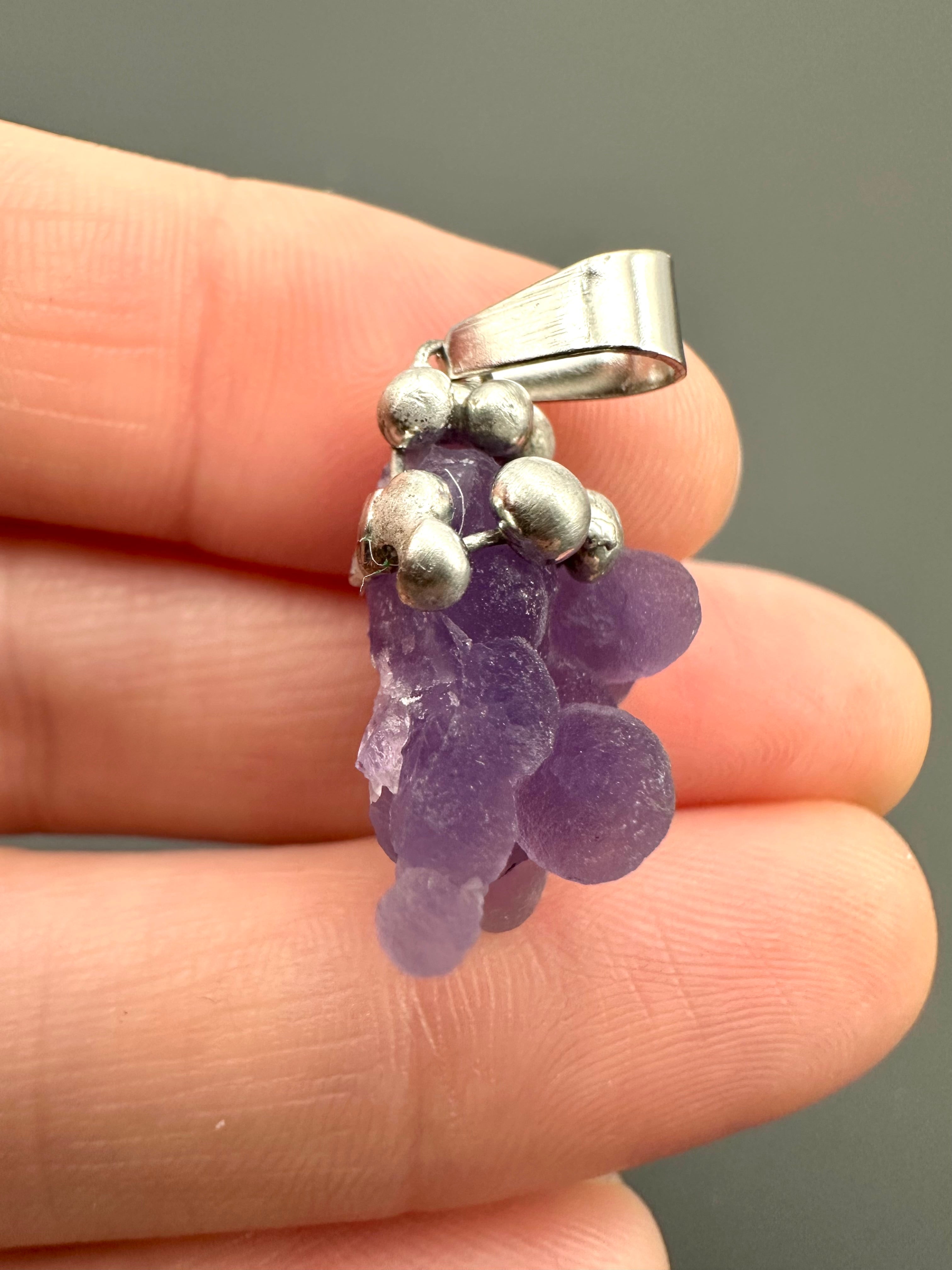 Grape chalcedony pendant - P/HCH83