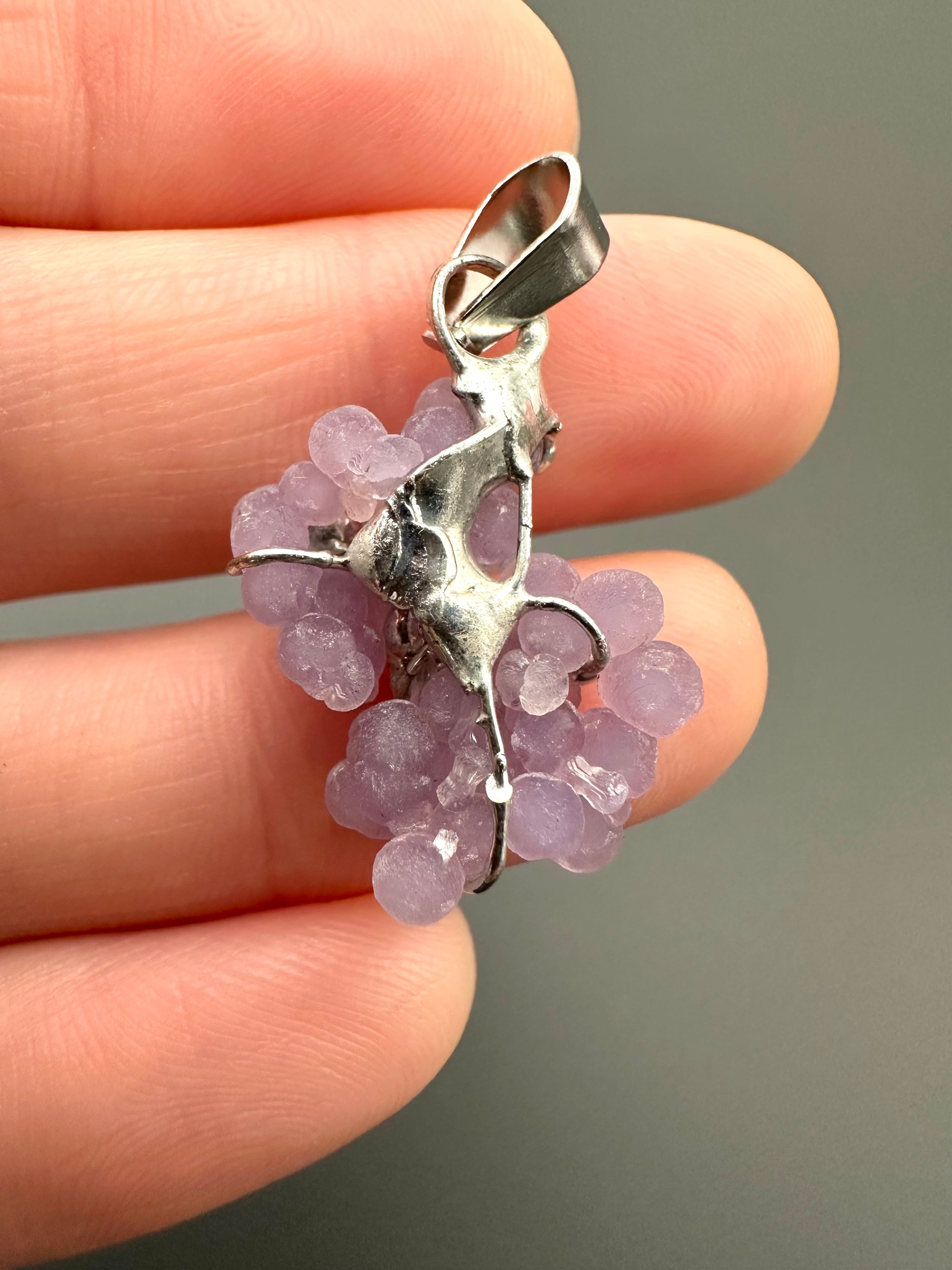 Grape chalcedony pendant - P/HCH85
