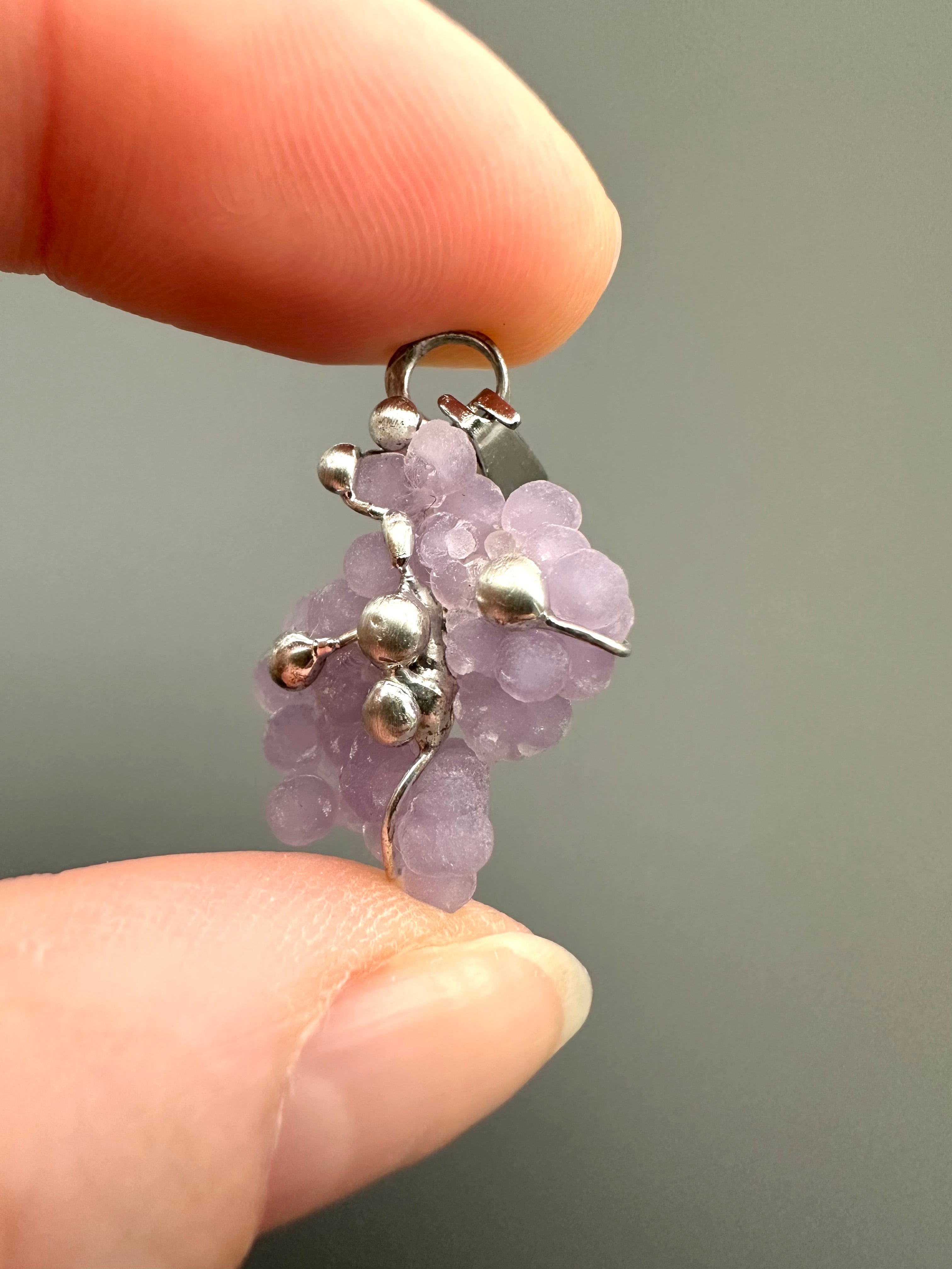Grape chalcedony pendant - P/HCH85