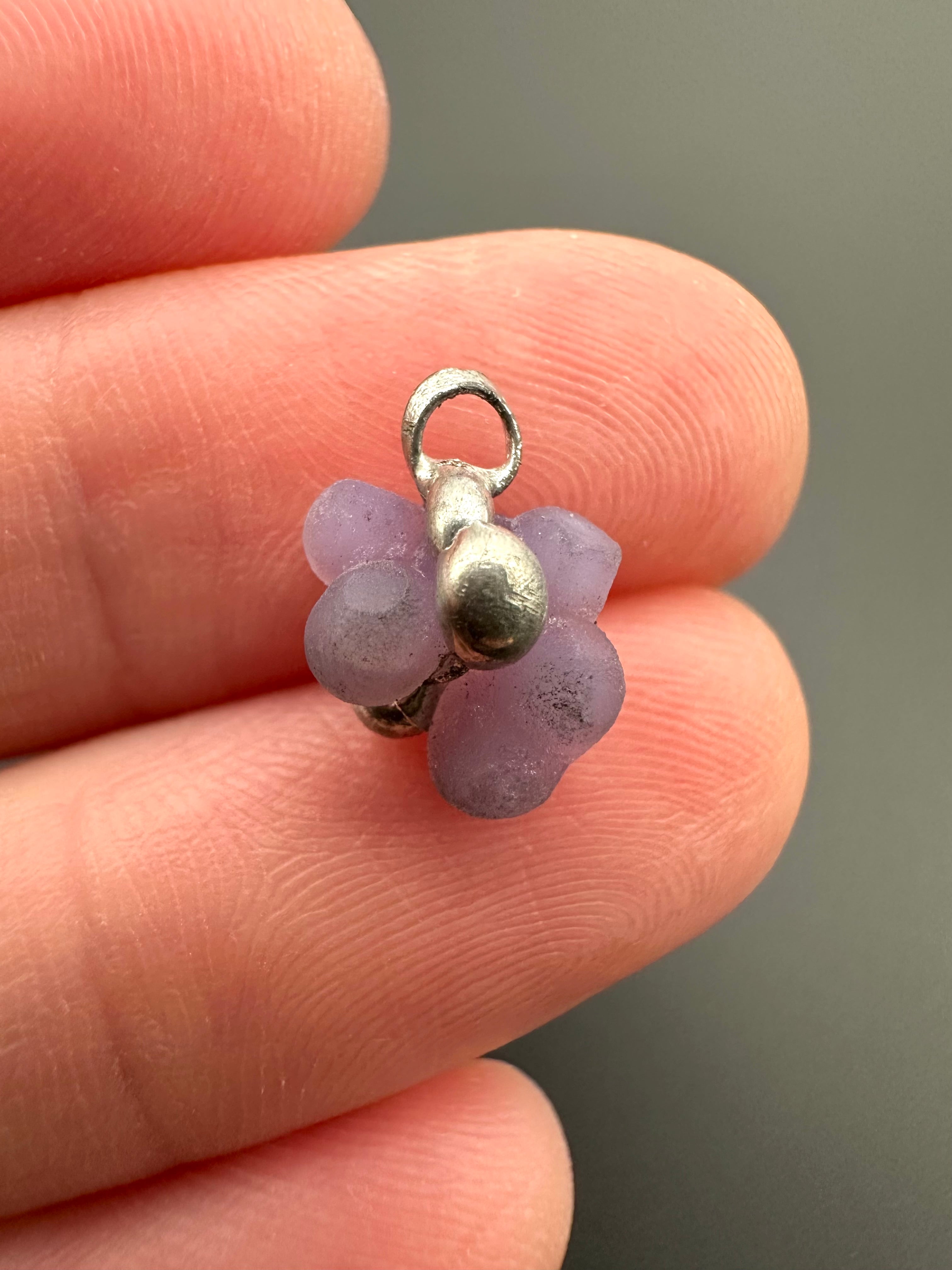 Grape chalcedony pendant - P/HCH86