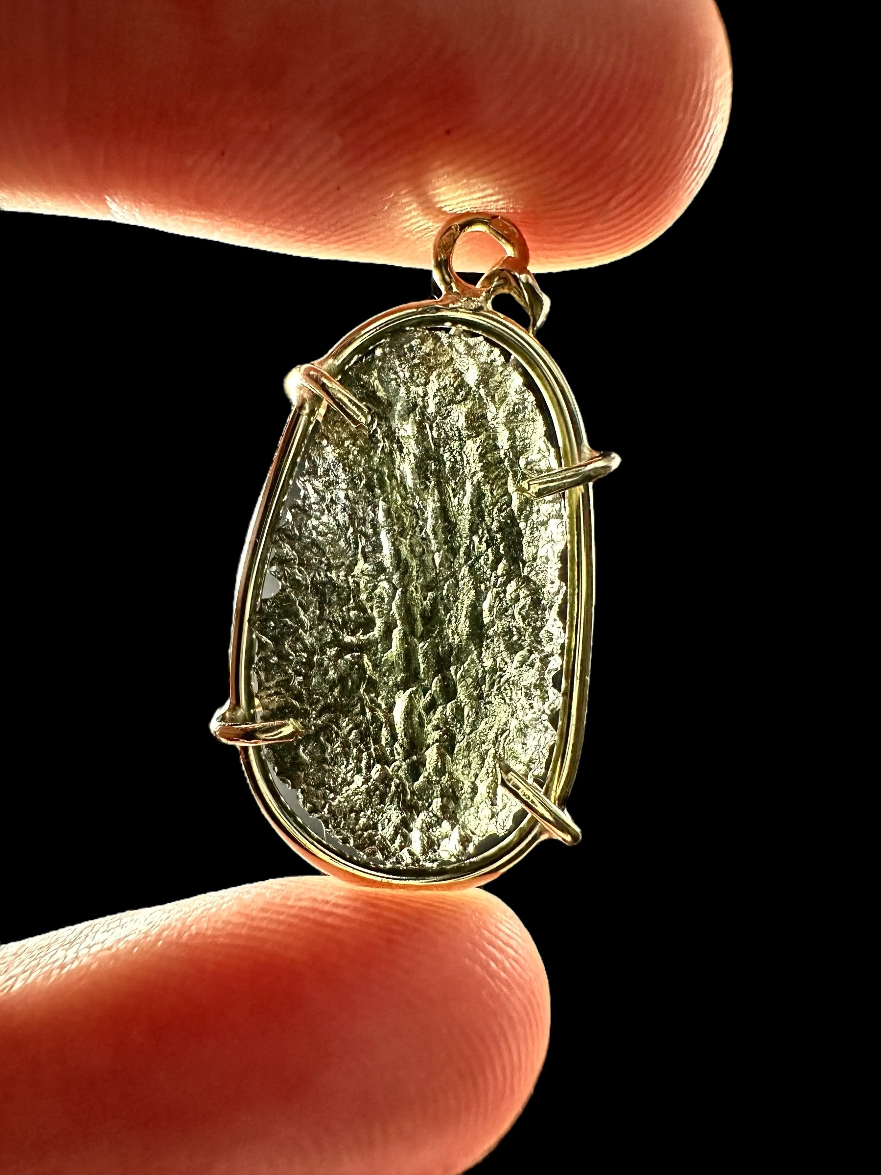 Gold moldavite pendant 2,4g - ZP/V012