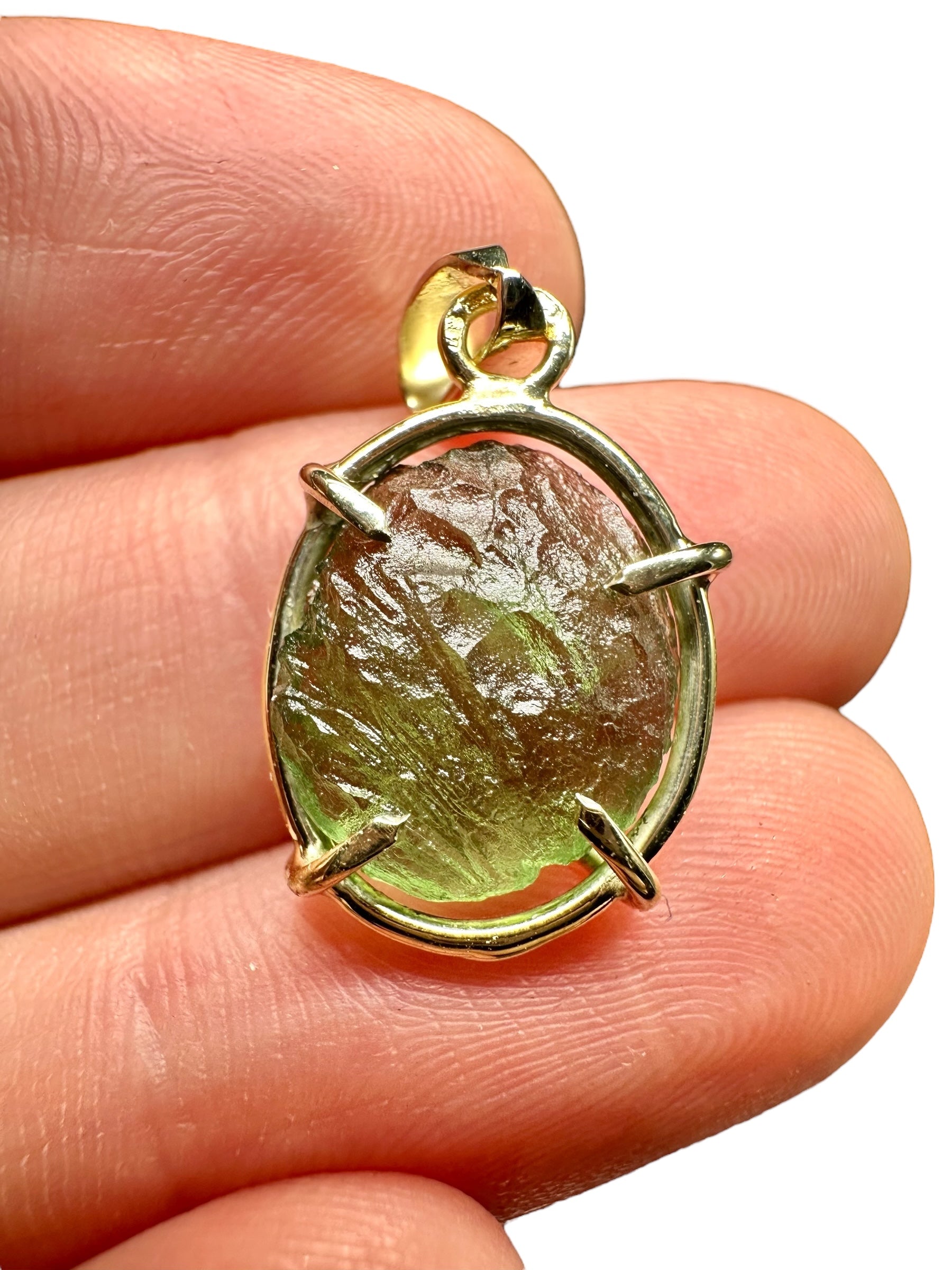 Gold moldavite pendant 1,7g