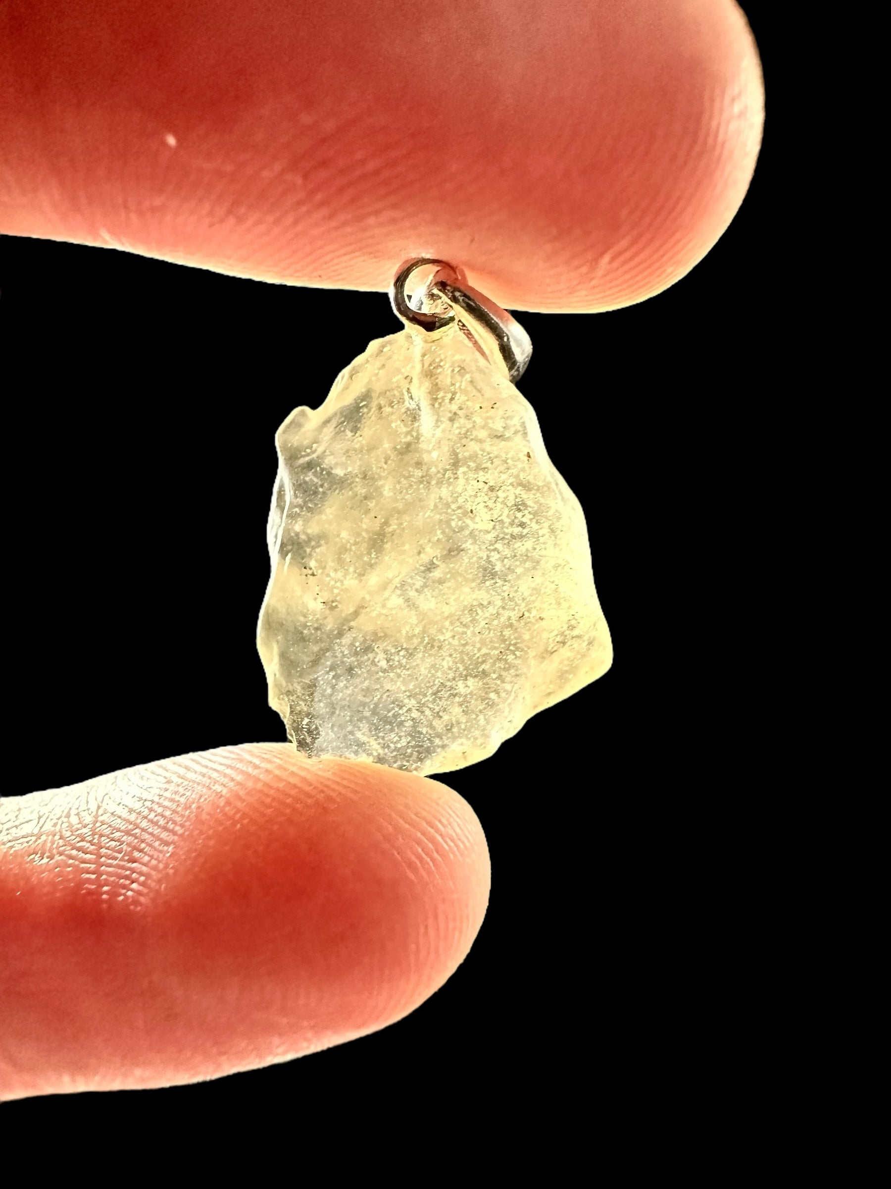 Silver pendant made of Libyan desert glass 2,2g - SP/LPS037