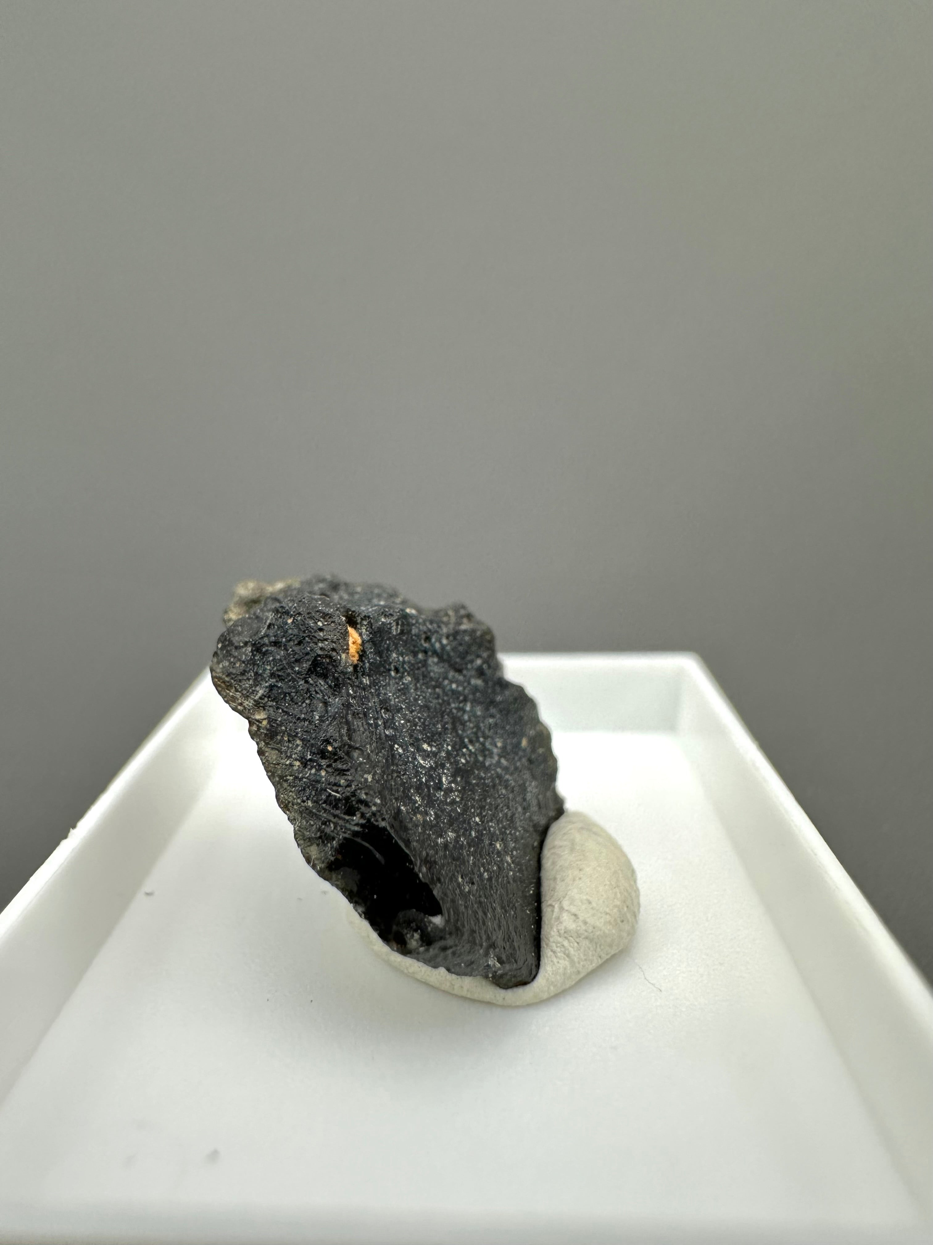 Indochinite – Maoming – Guangdong, China - MVK375