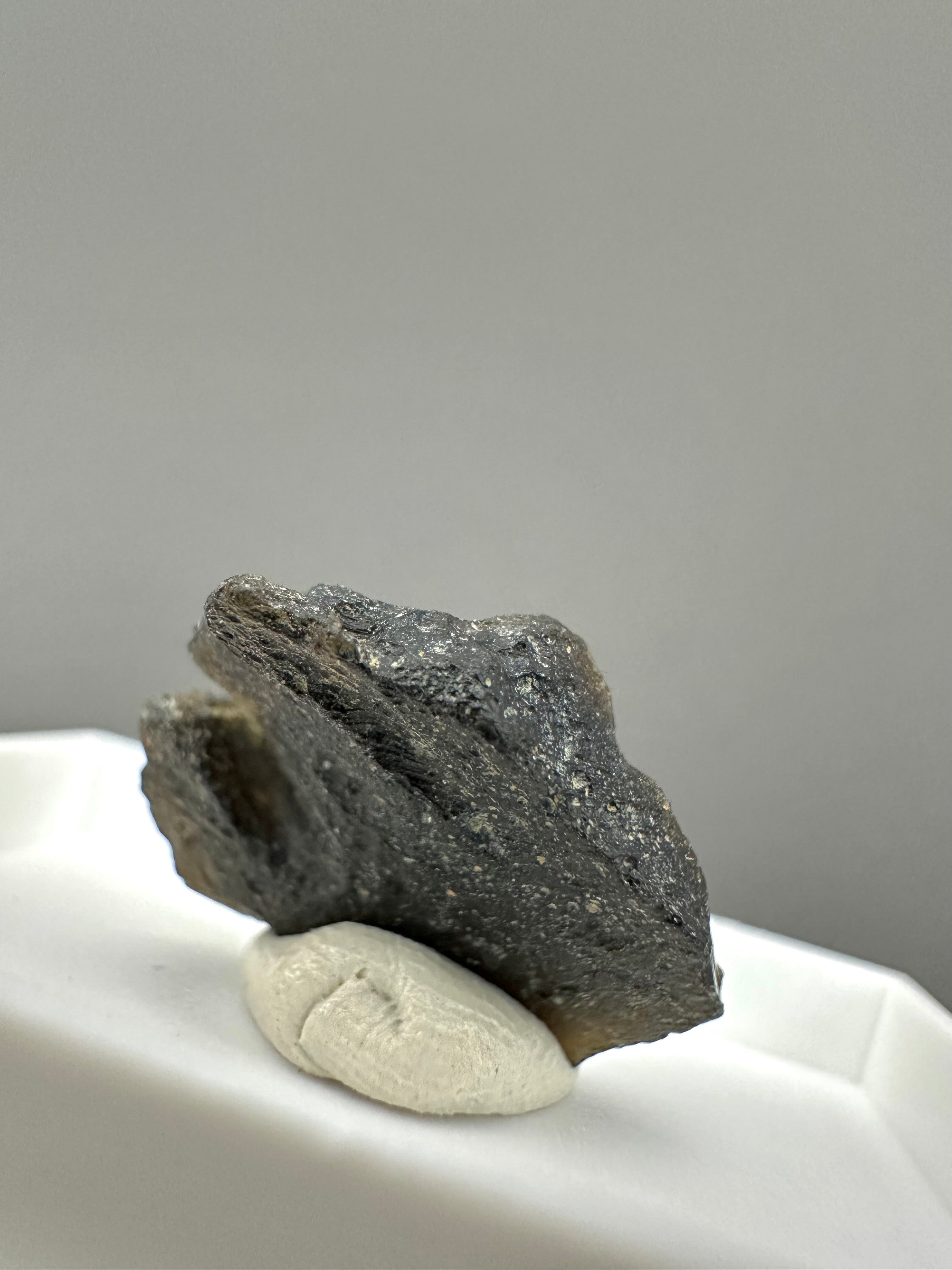 Indochinite – Maoming – Guangdong, China - MVK375