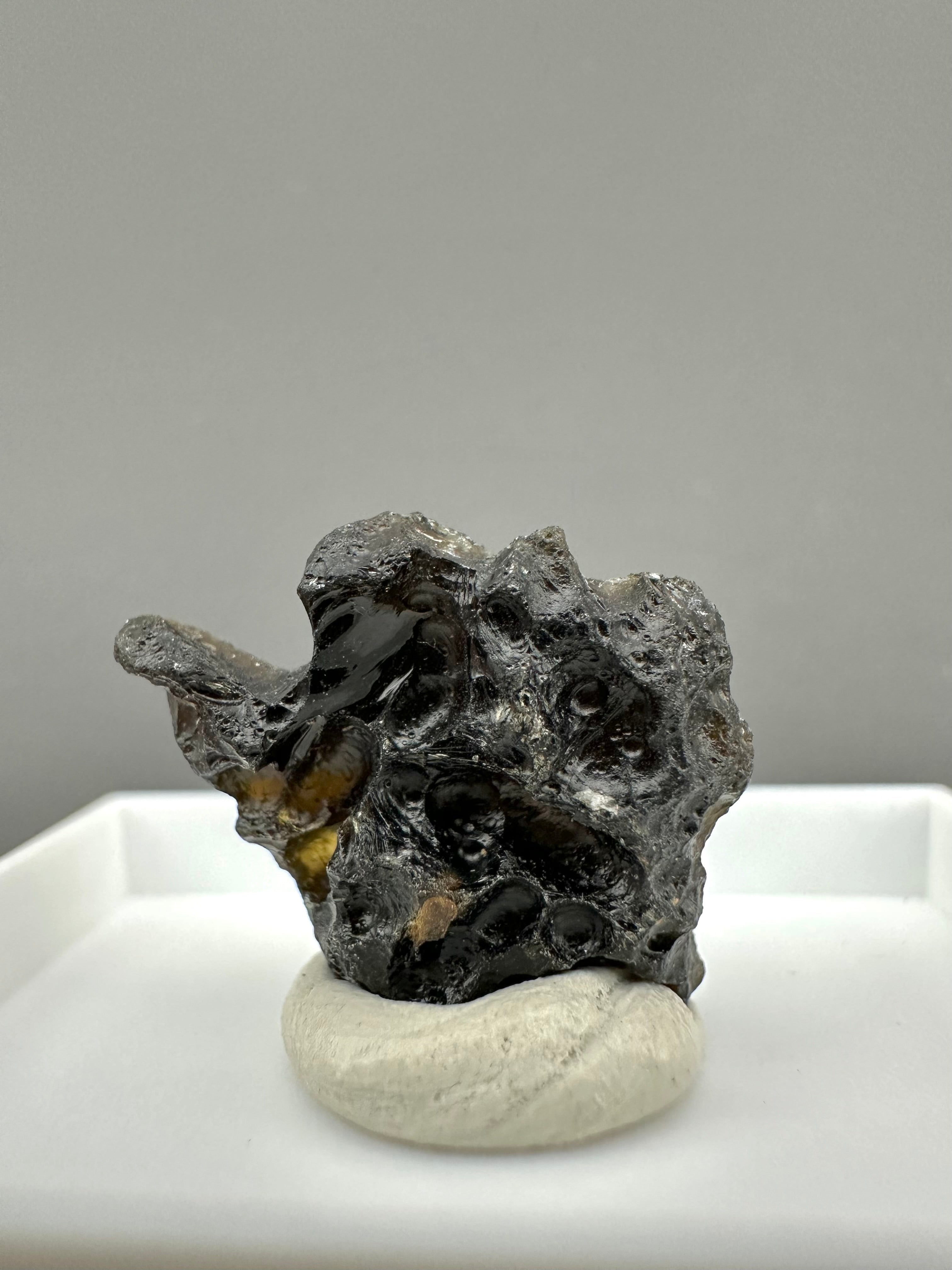 Indochinite – Maoming – Guangdong, China - MVK381