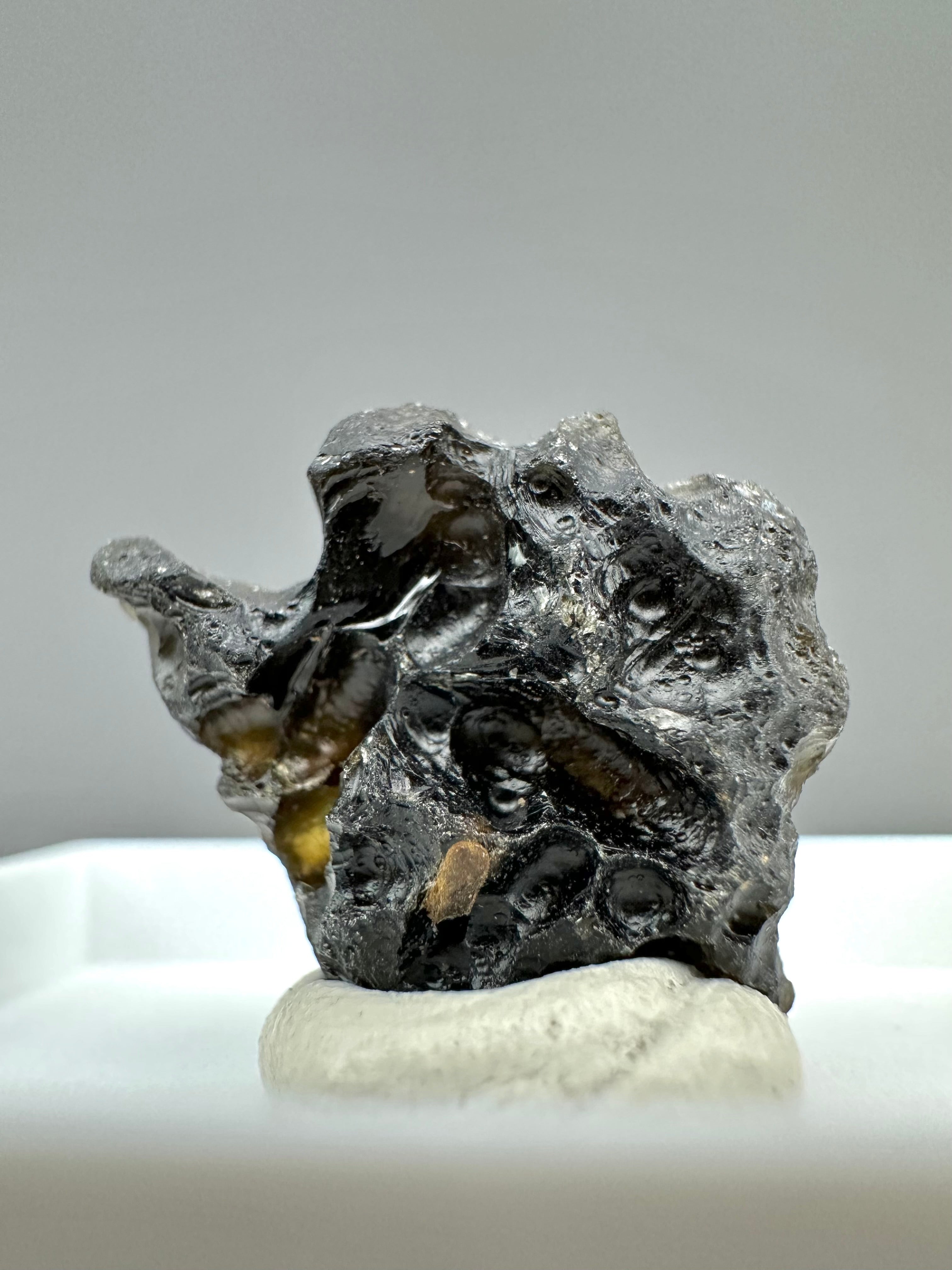 Indochinite – Maoming – Guangdong, China - MVK381