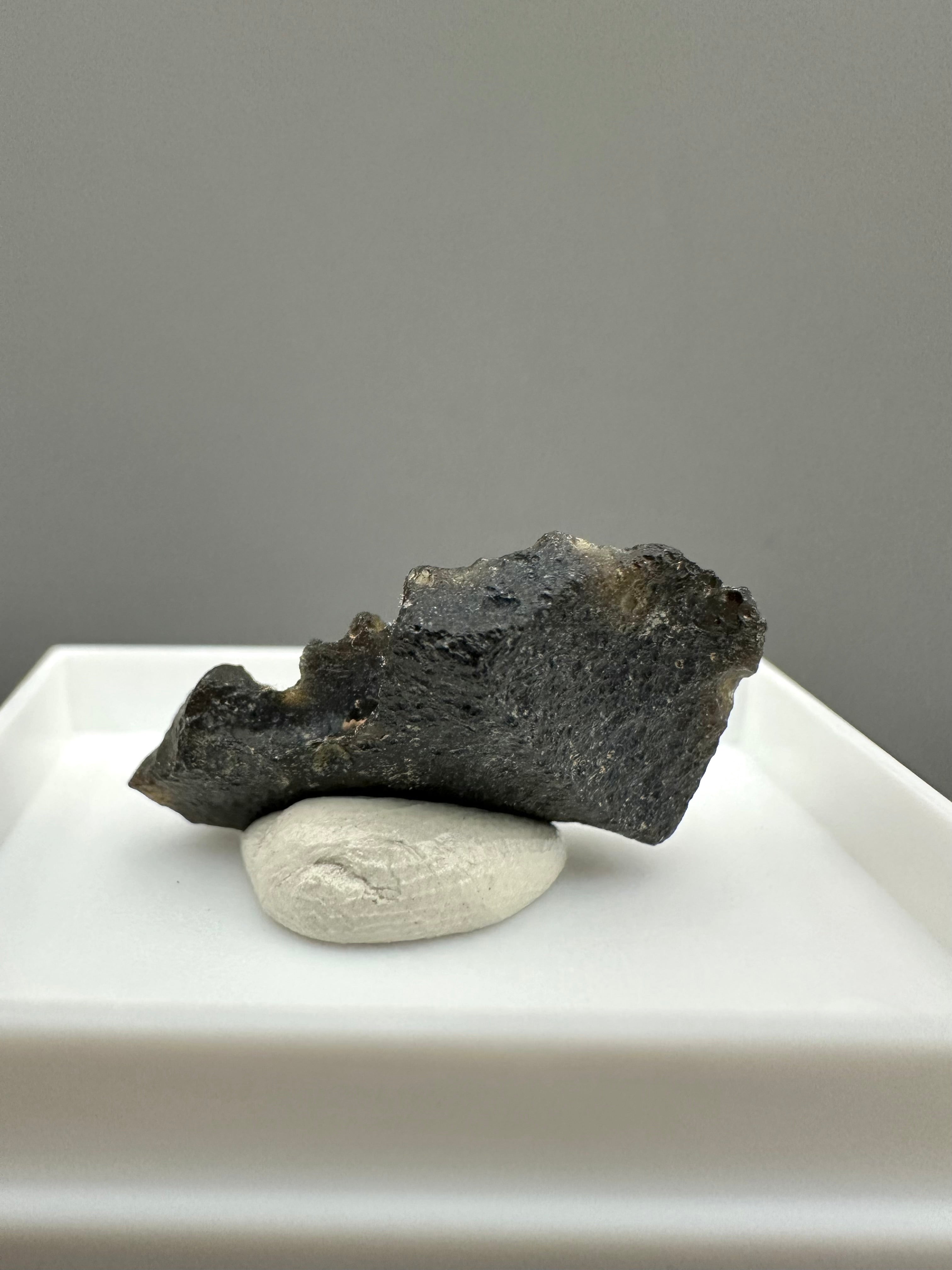 Indochinite – Maoming – Guangdong, China - MVK383