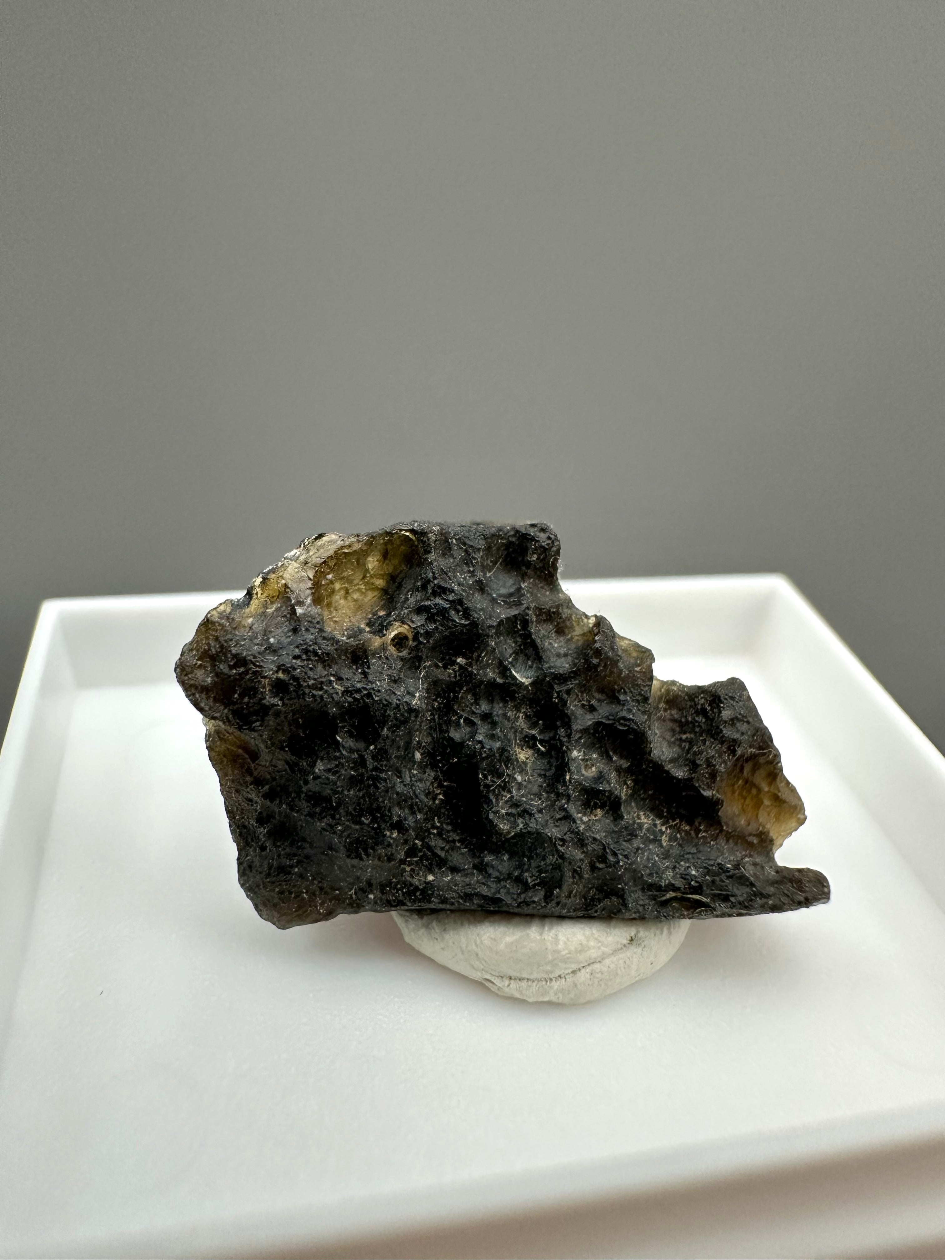 Indochinite – Maoming – Guangdong, China - MVK383