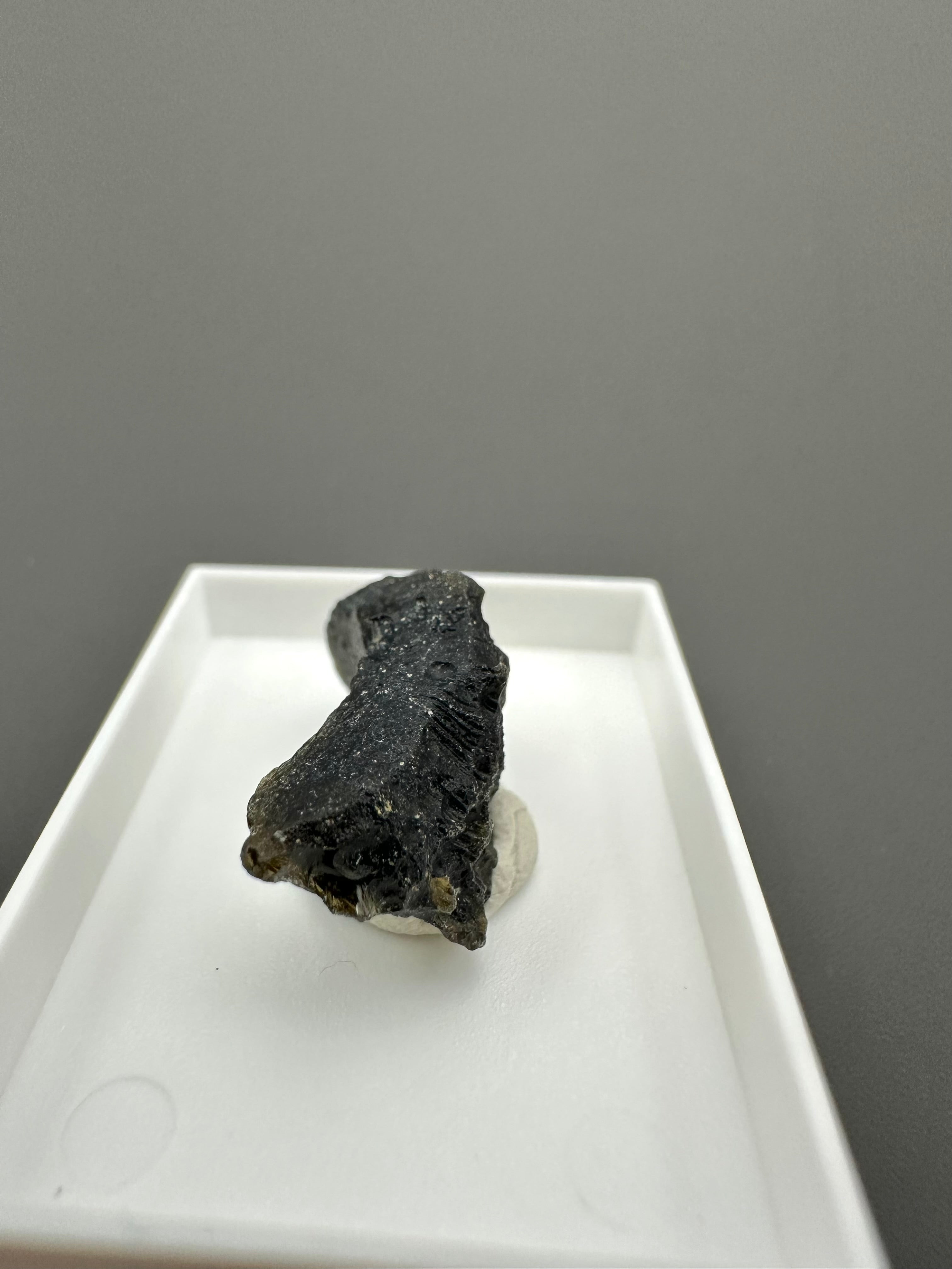 Indochinite – Maoming – Guangdong, China - MVK385
