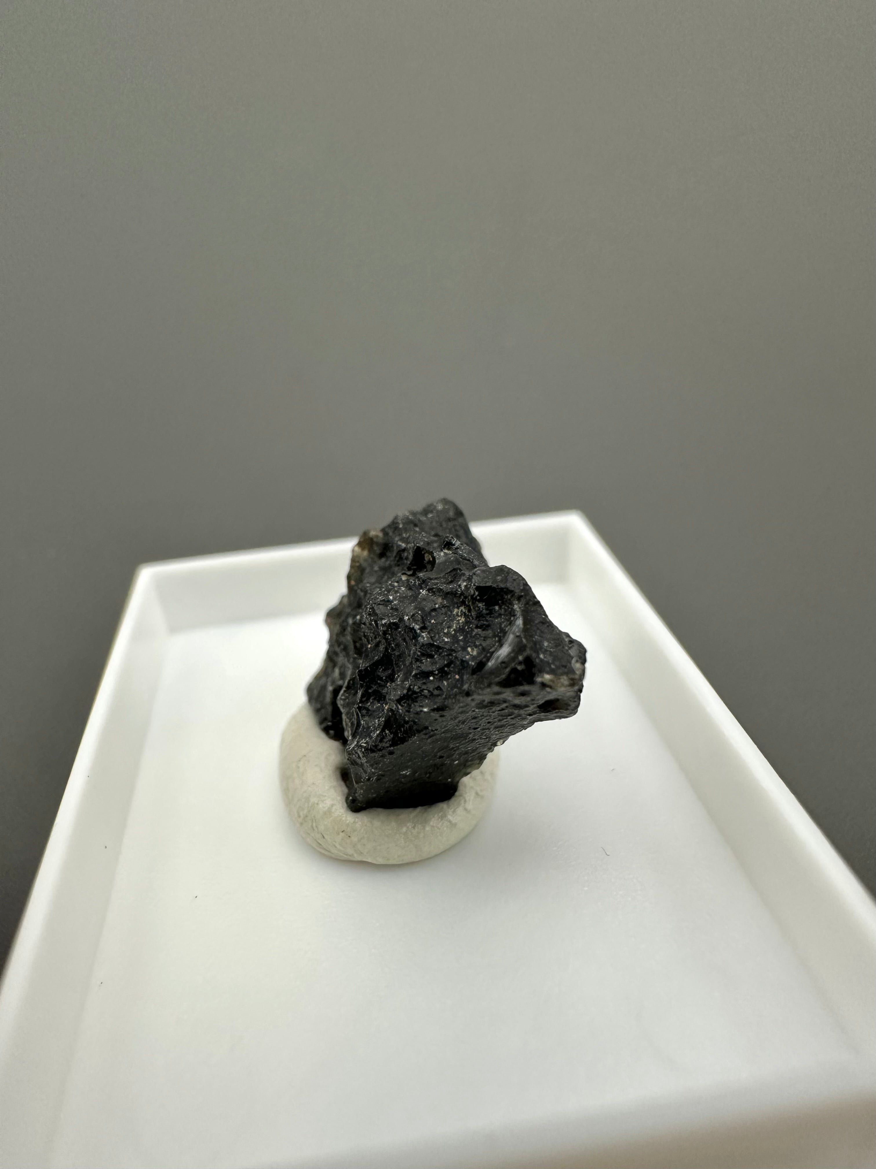 Indochinite – Maoming – Guangdong, China - MVK386