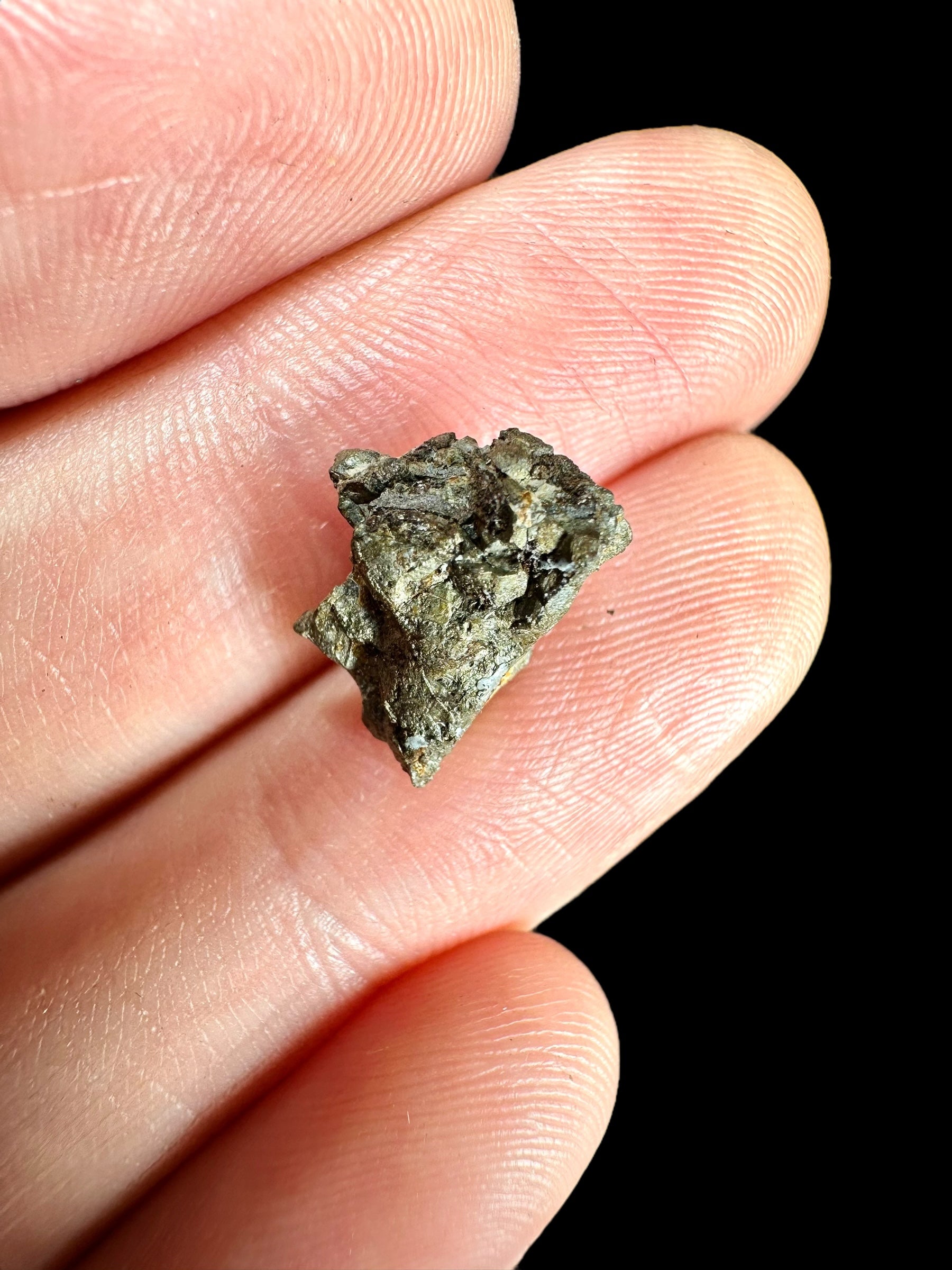 Meteorite Nantan 1,6g – Guangxi, China - MENA06
