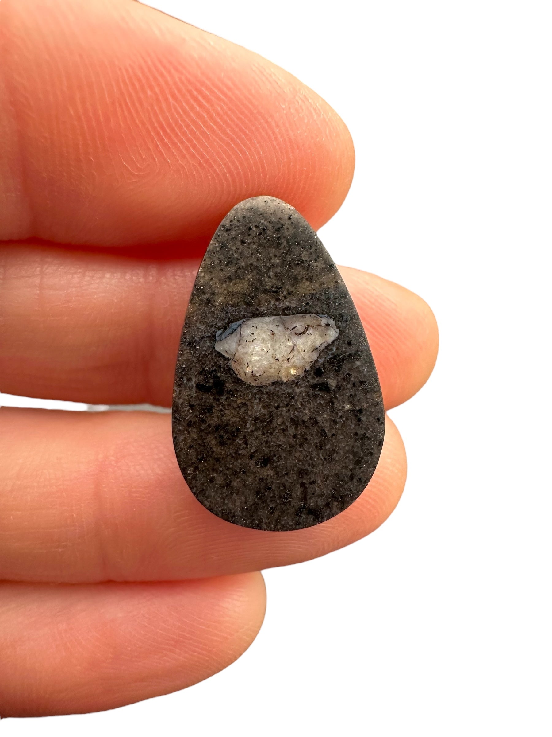 Australian opal 11,3ct – Cabochon – Andamooka, Australia - AO009
