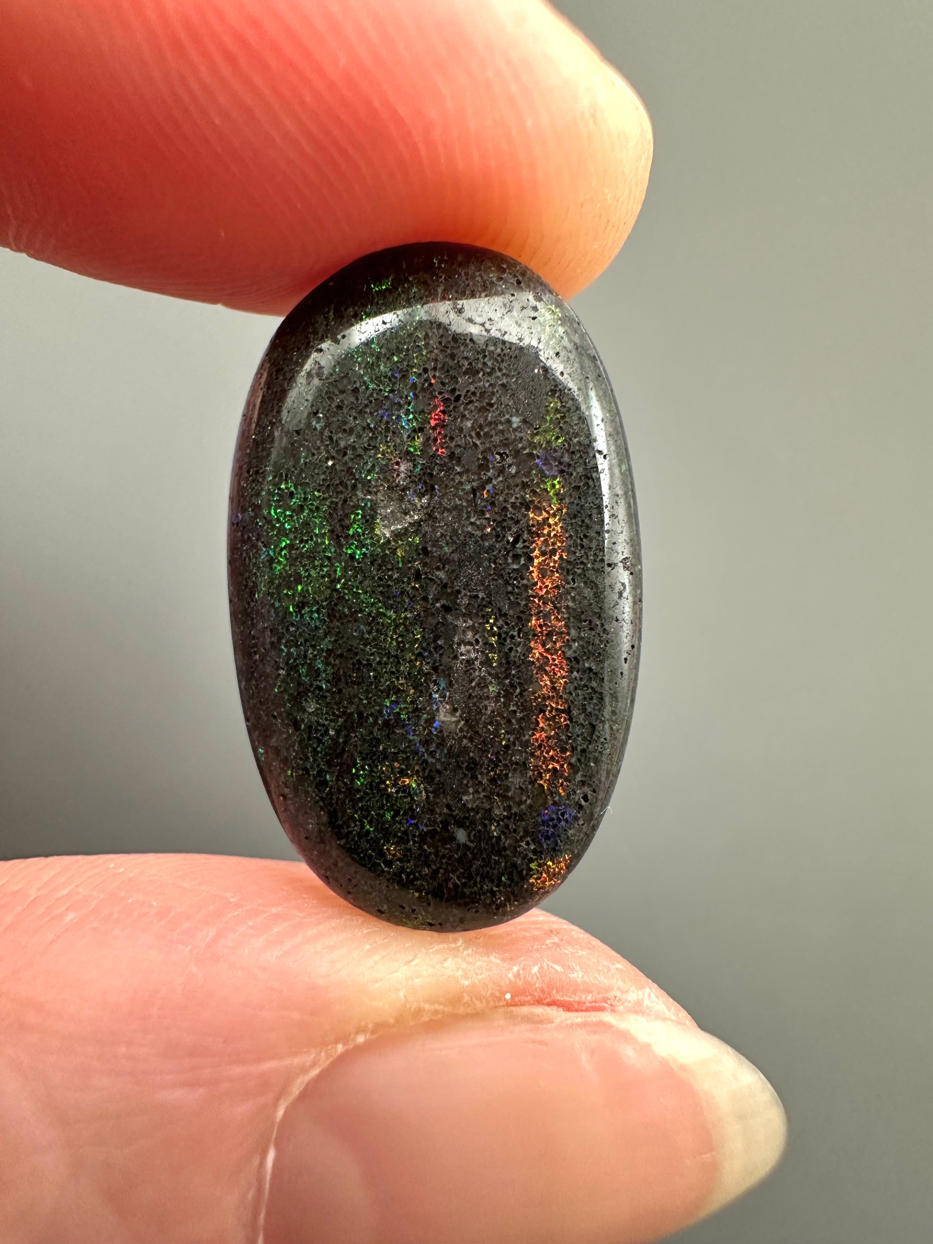 Indonesian opal 7,7ct – Cabochon – Indonesia - IO005