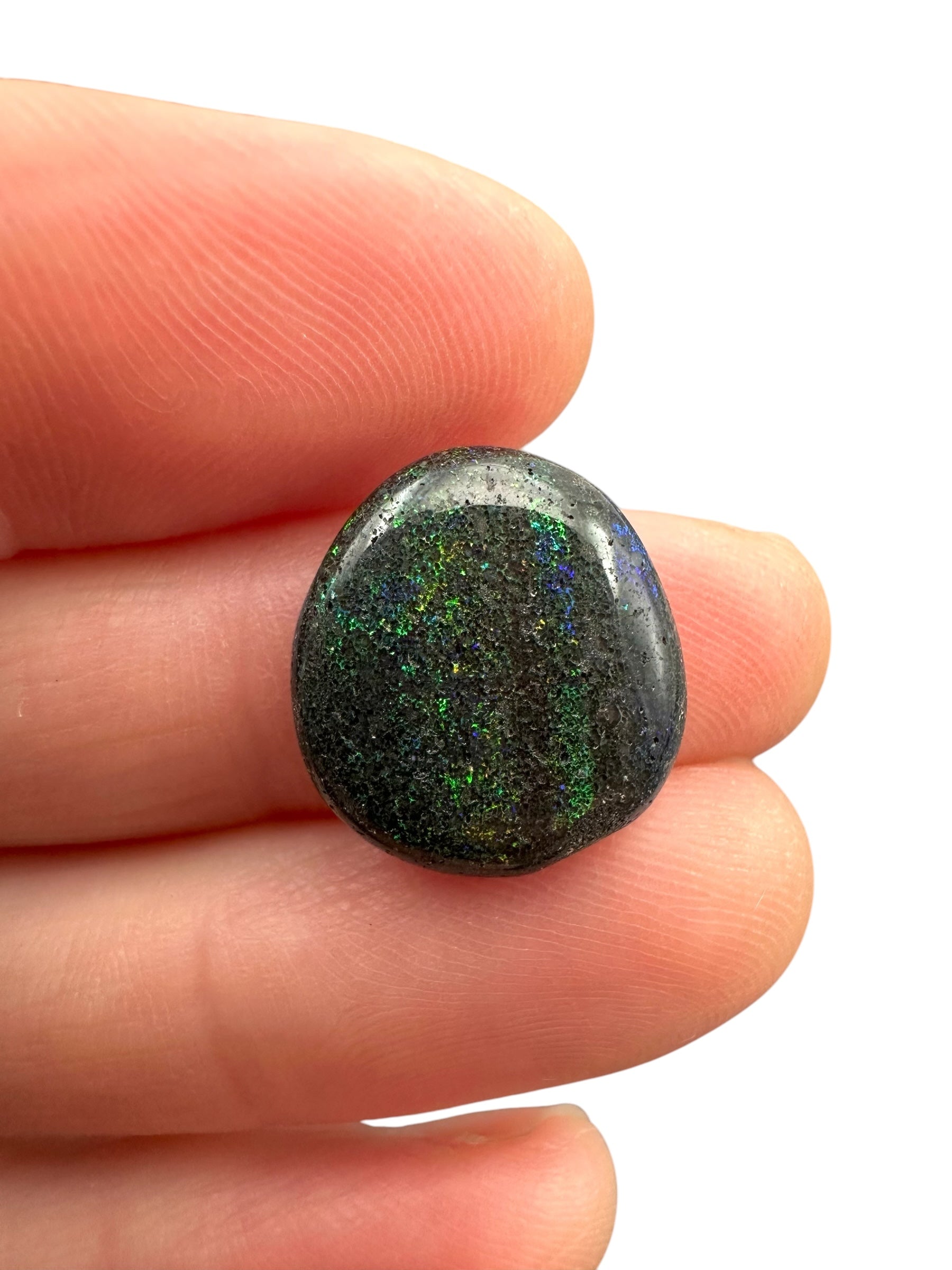 Indonesian opal 5ct – Cabochon – Indonesia