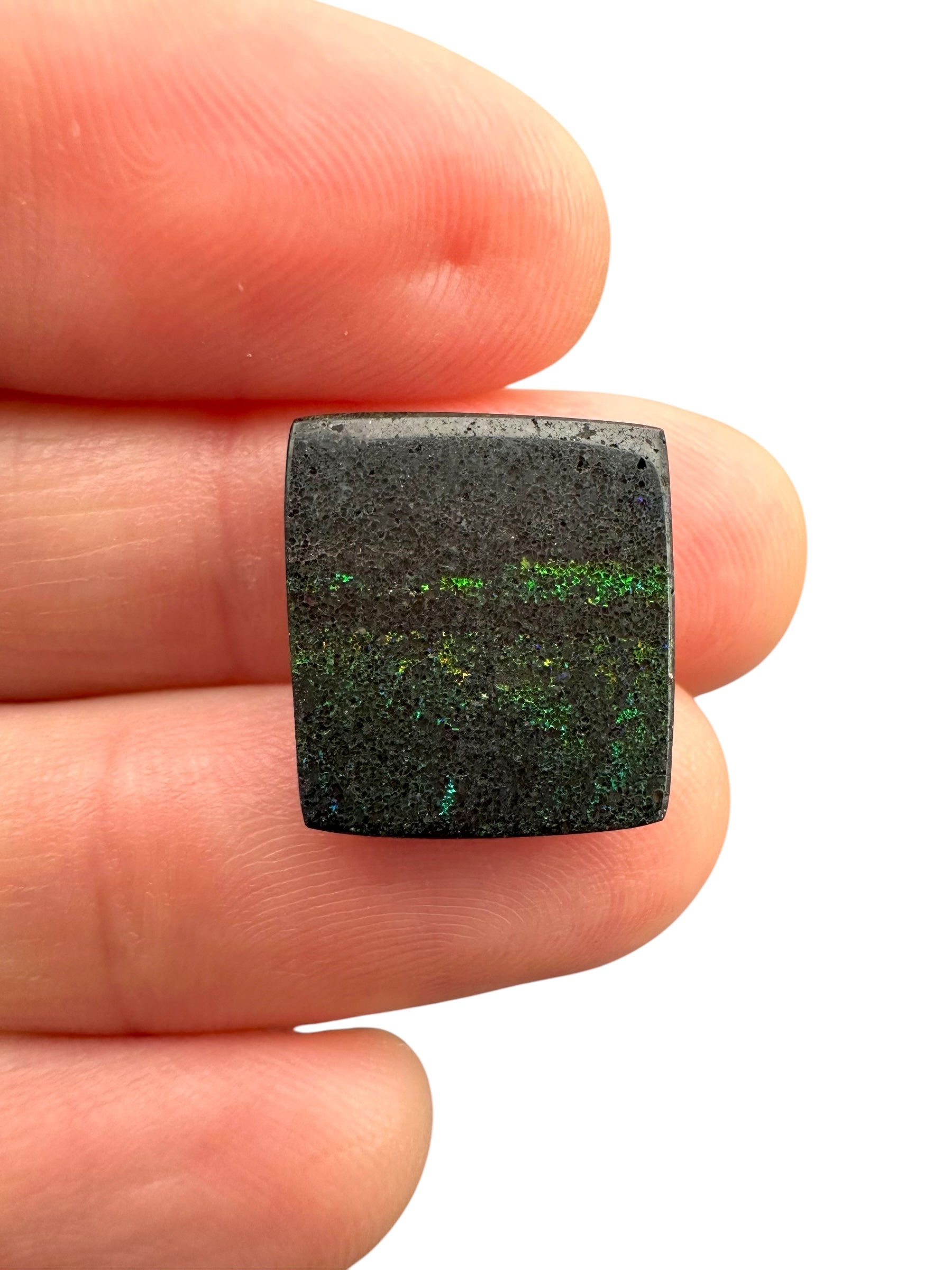 Indonesian opal 4,3ct – Cabochon – Indonesia - IO008