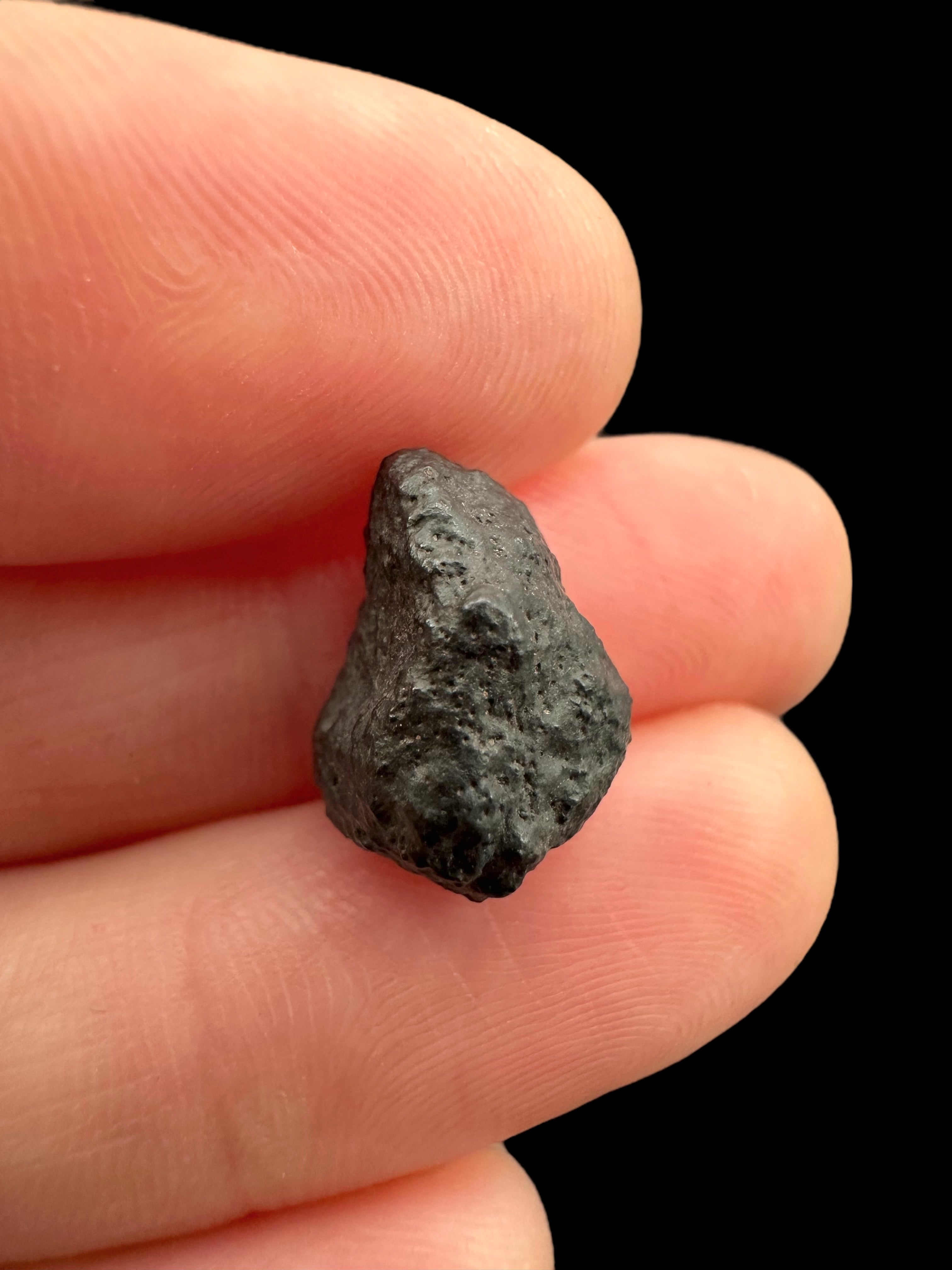 Meteorite NWA 869 – 2,4g – Northwest Africa - MENW20