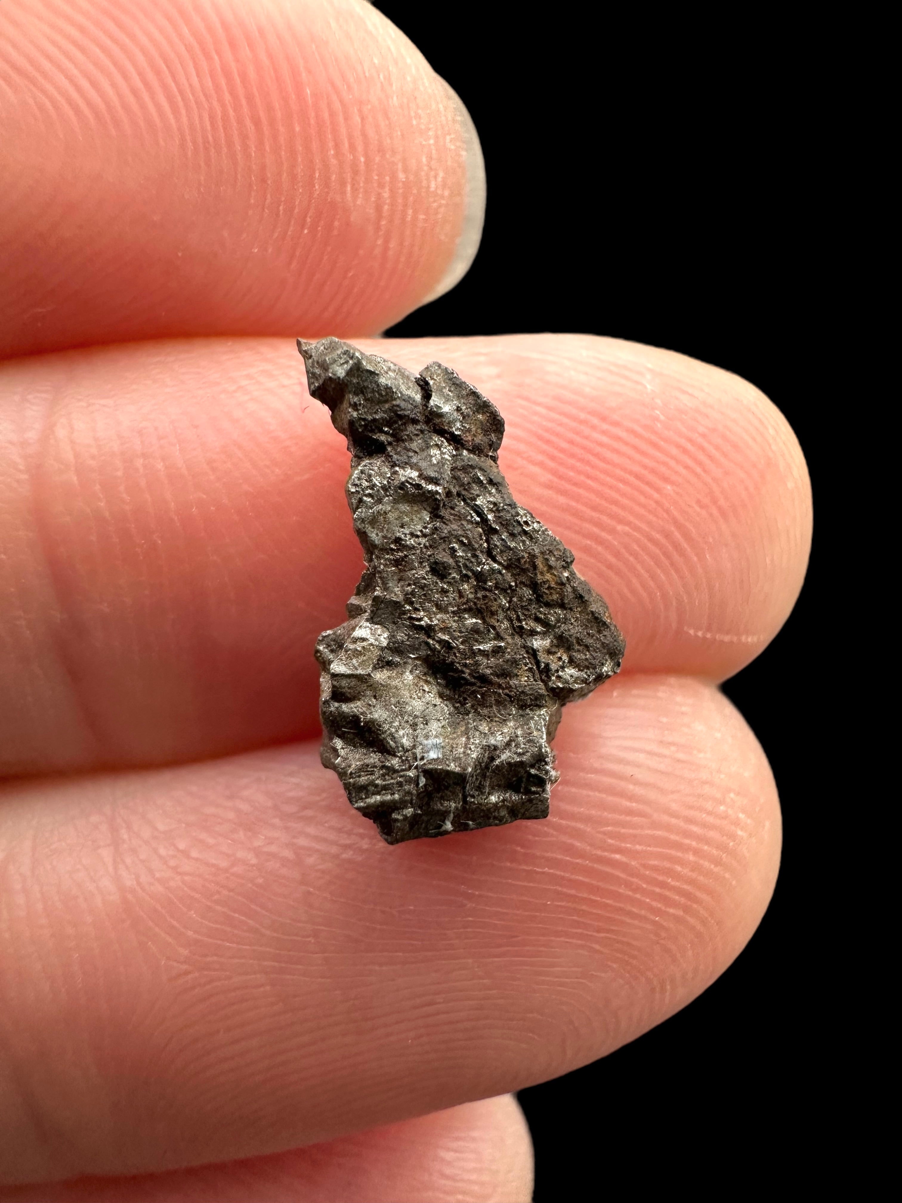 Meteorite Nantan 1,1g – Guangxi, China - MENA19