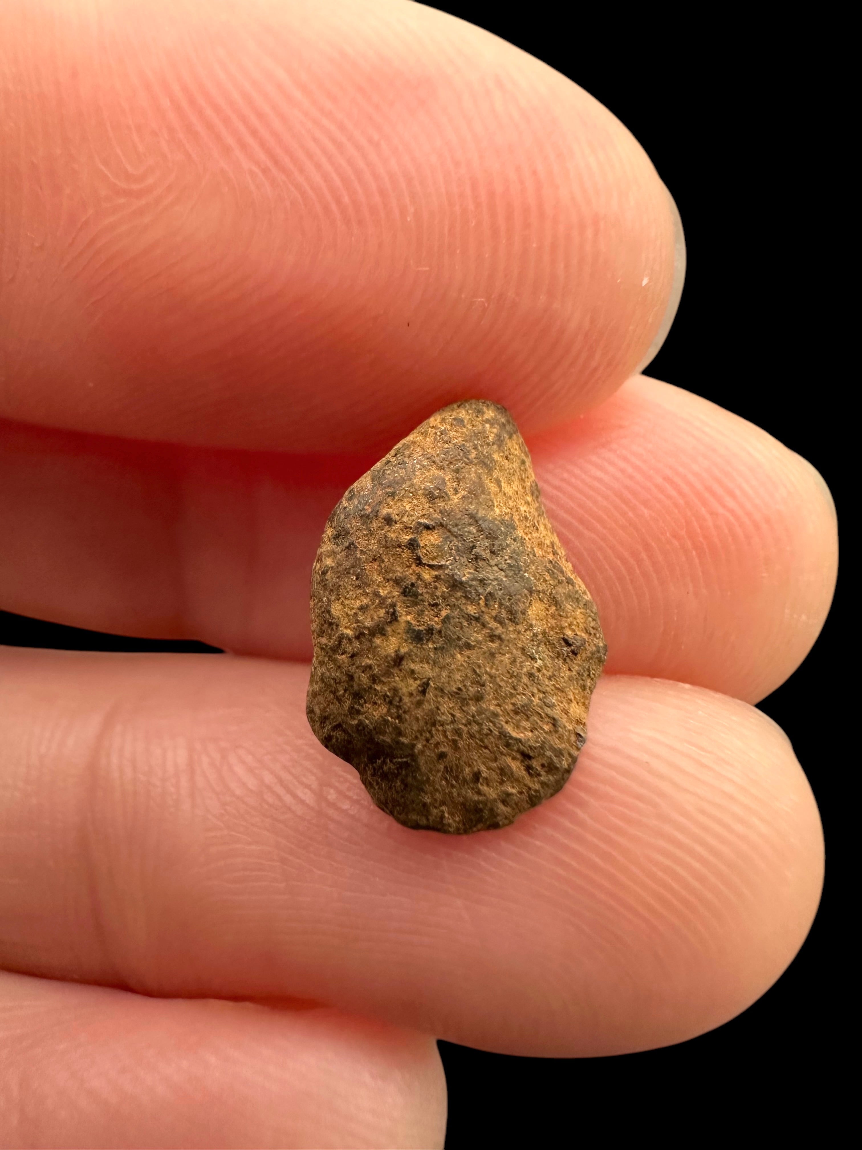 Meteorite Agoudal "Imilchil" 1,8g – Morocco - MEAG21