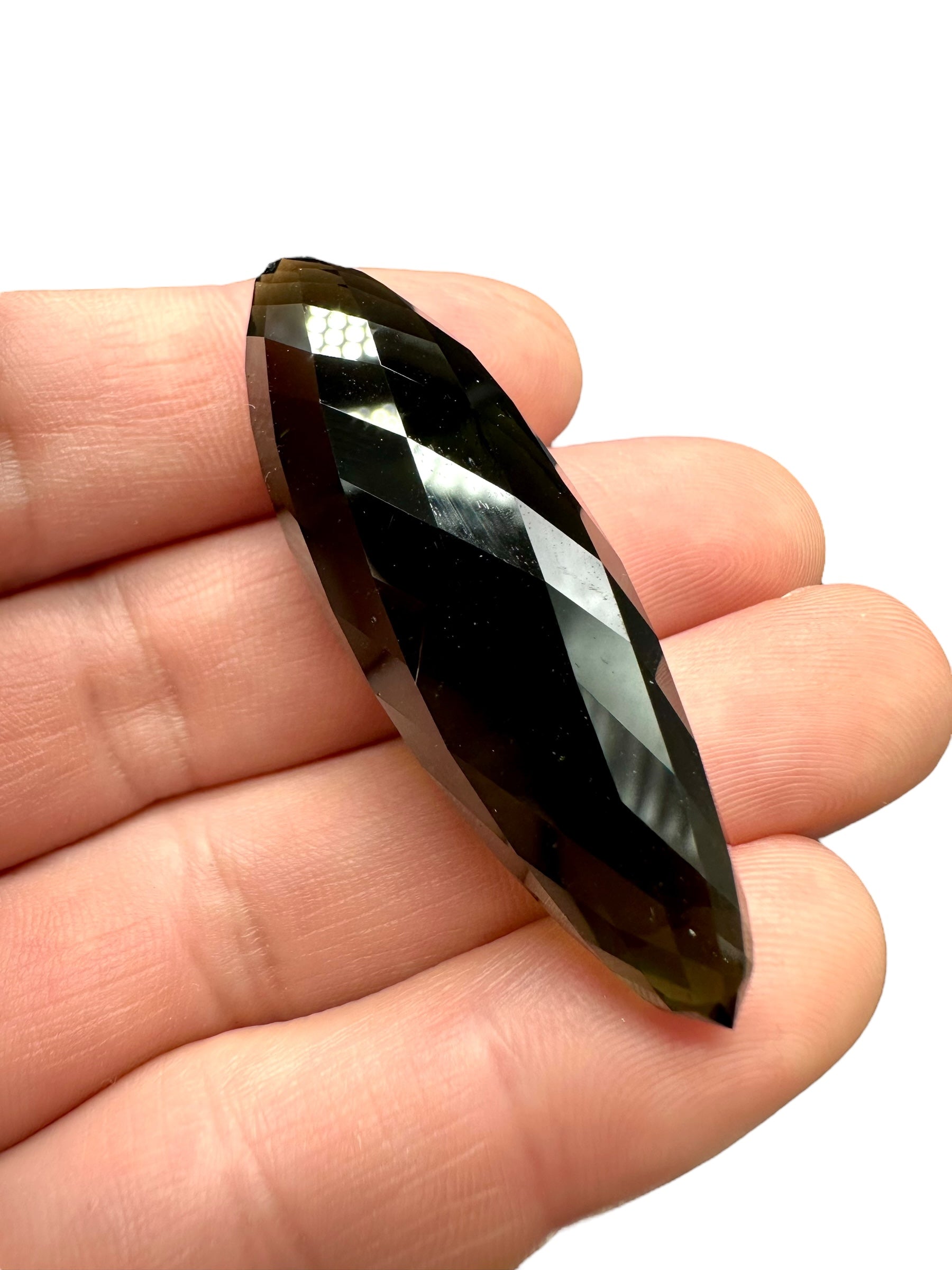 Faceted moldavite Vortex Drop 74ct – 187 facets - BV046