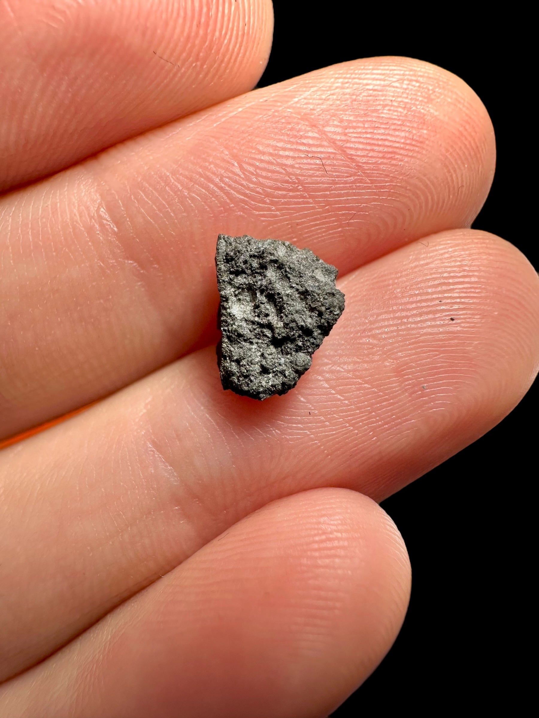 Meteorite Ait Saoun 0,45g – Morocco - MEAS01